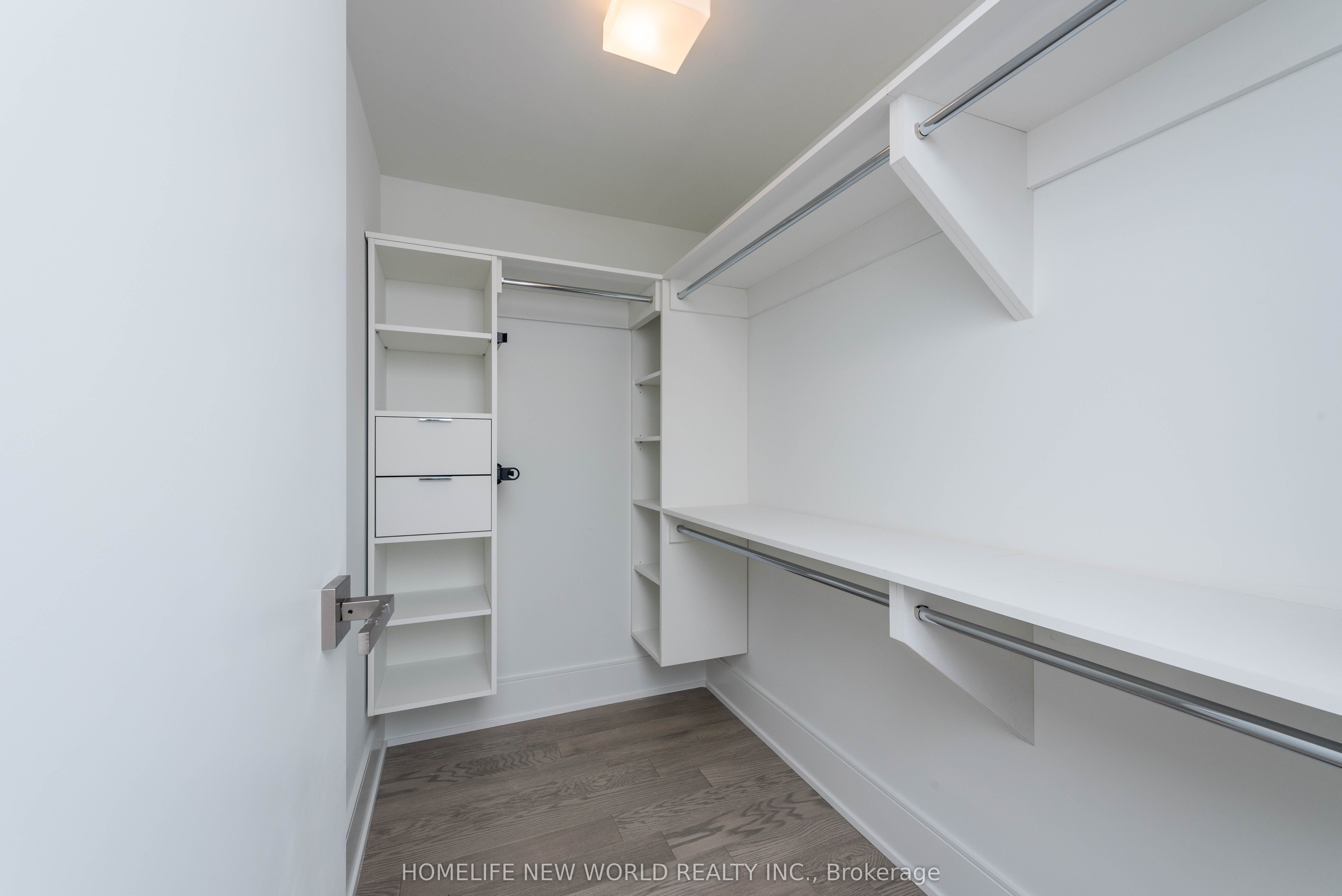 1 Gloucester Street, #1116