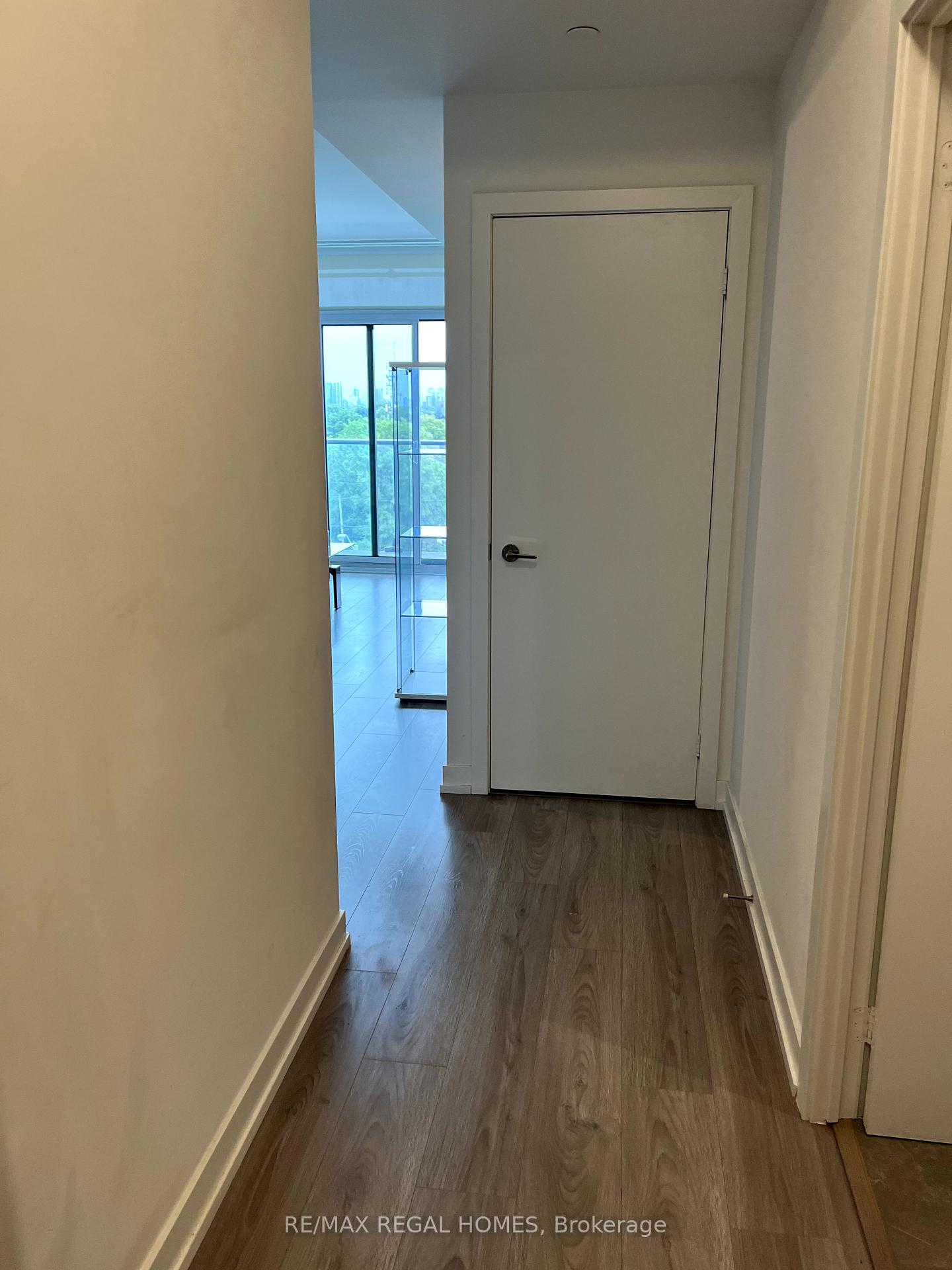 2 Bedrooms Condo at 10 De Boers, Toronto For sale