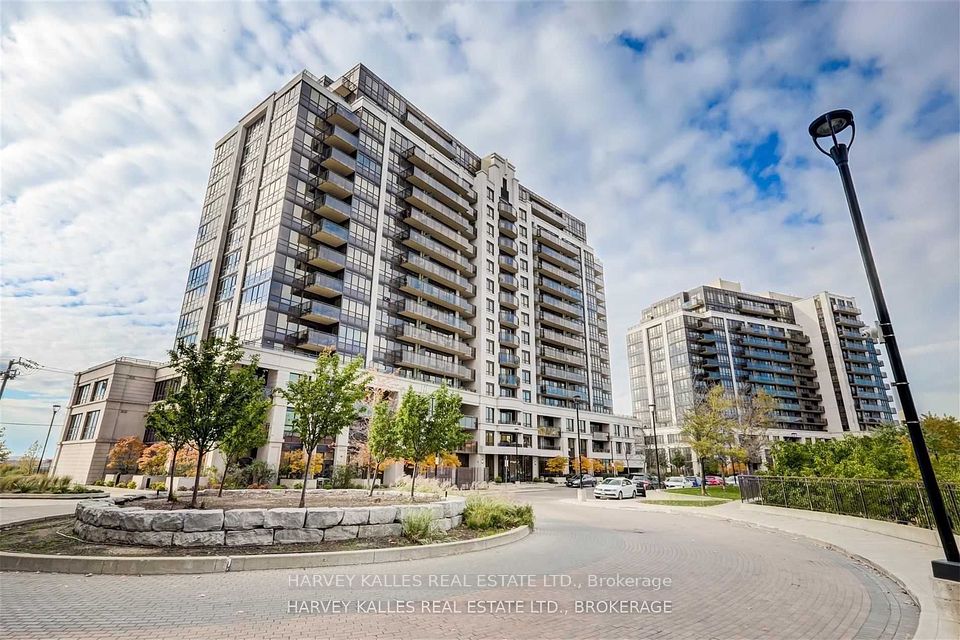1070 Sheppard