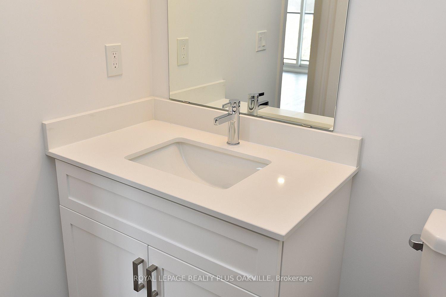 1 Bedroom Condo at 1936 Rymal, Hamilton For sale