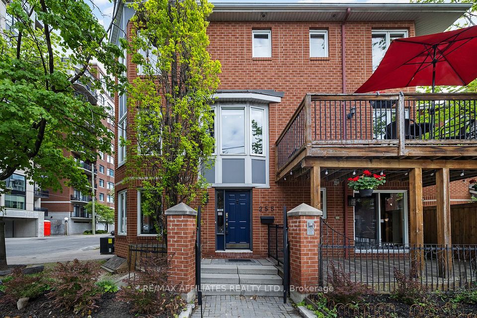255 Kent