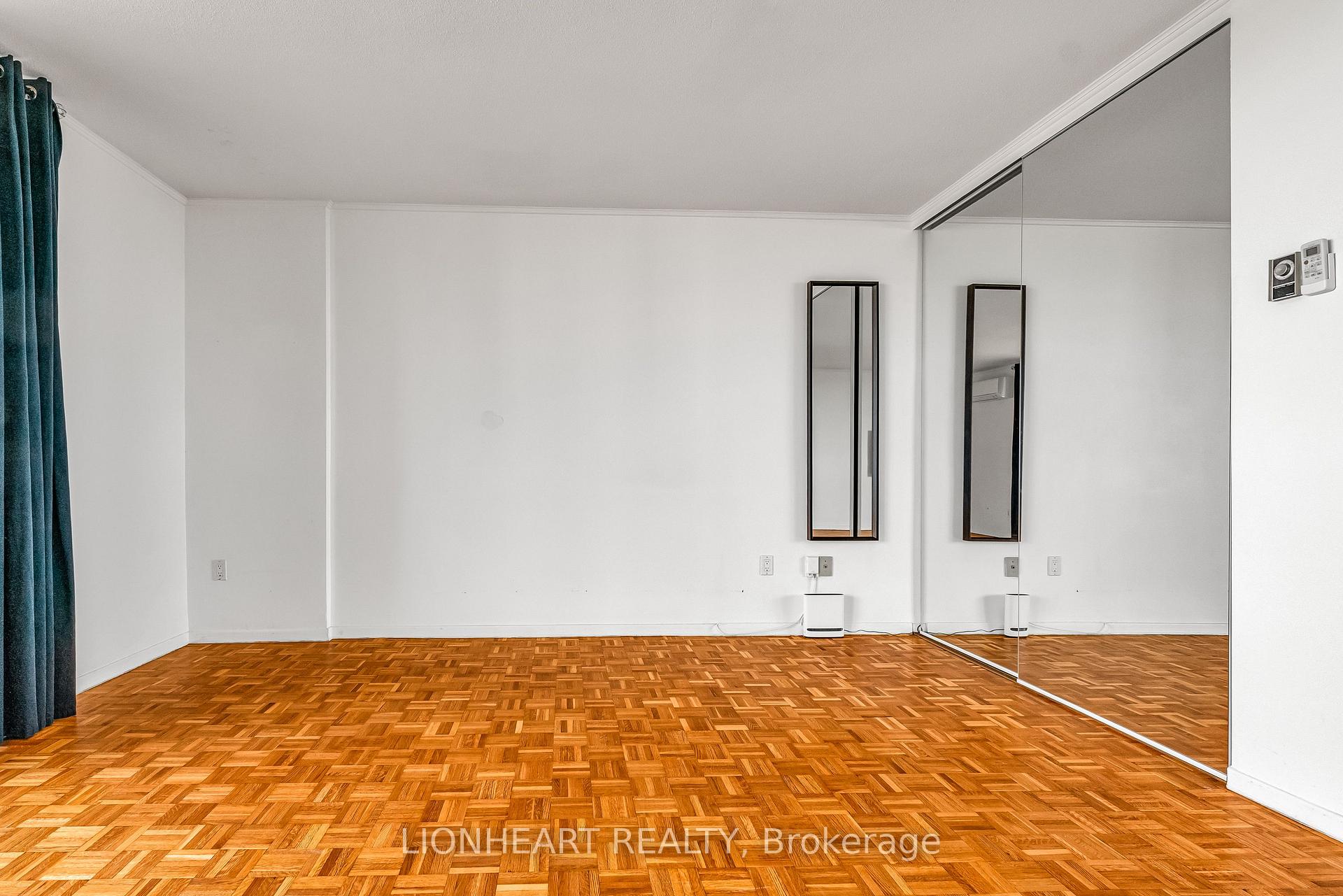 Condo at 40 Homewood, Toronto For sale