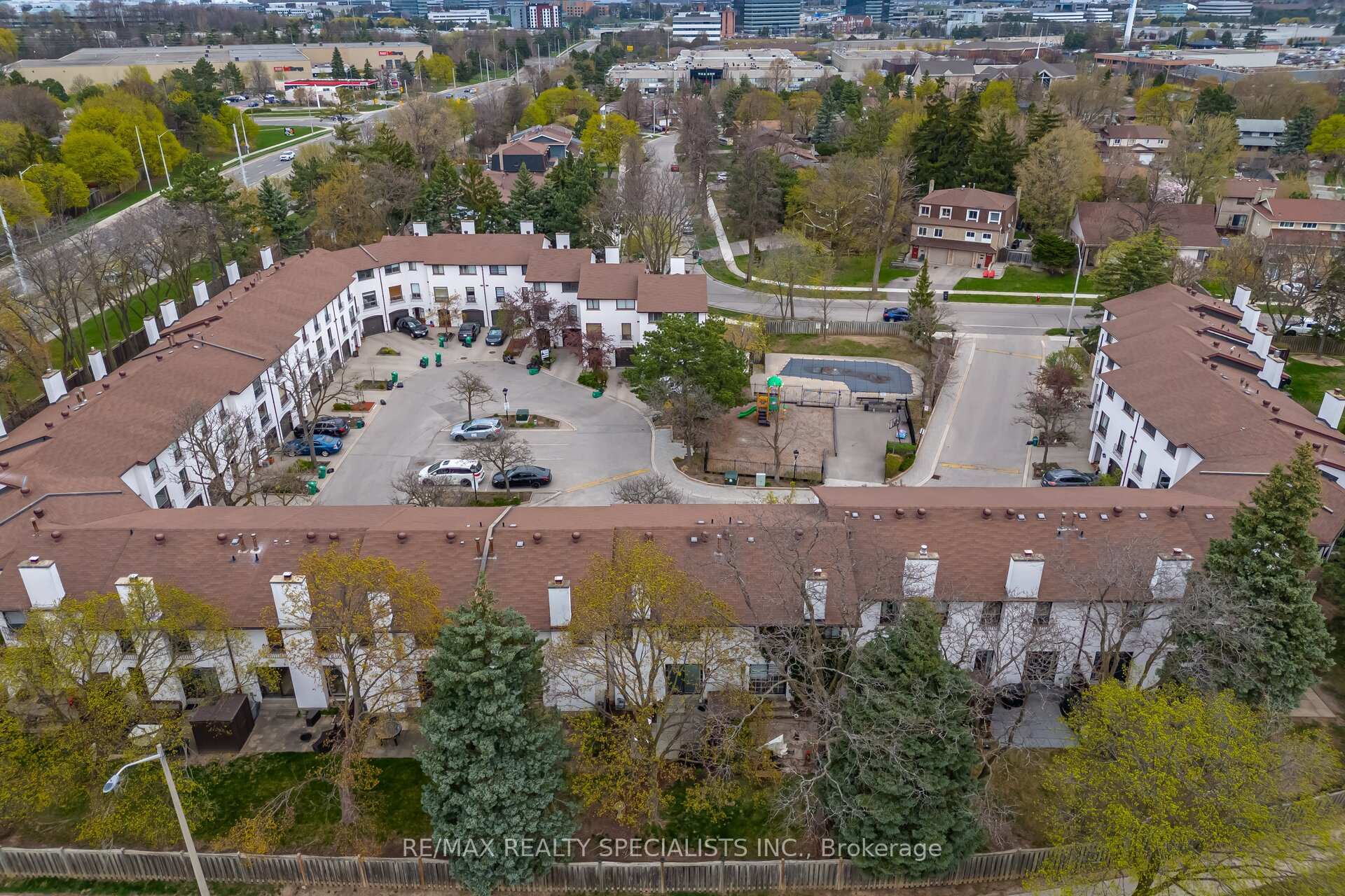 3 Bedrooms Condo at 7077 Estoril,  Mississauga For sale