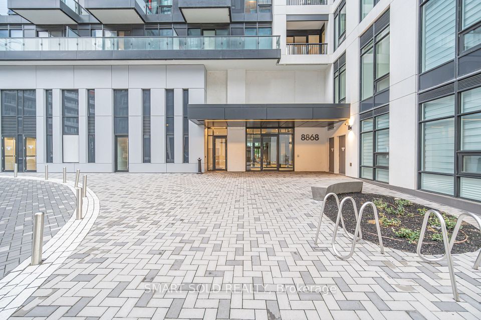 8868 Yonge