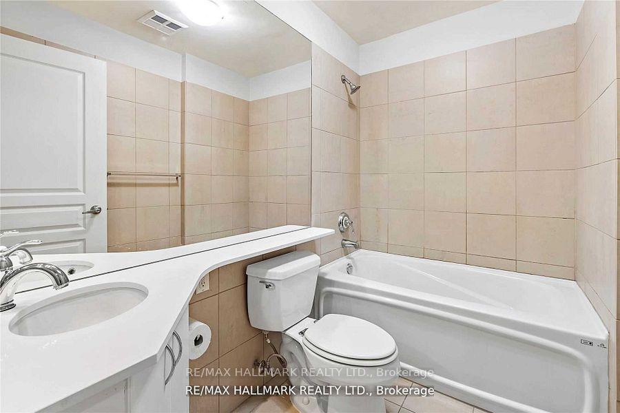 2 Bedrooms Condo at 1121 Bay, Toronto For sale
