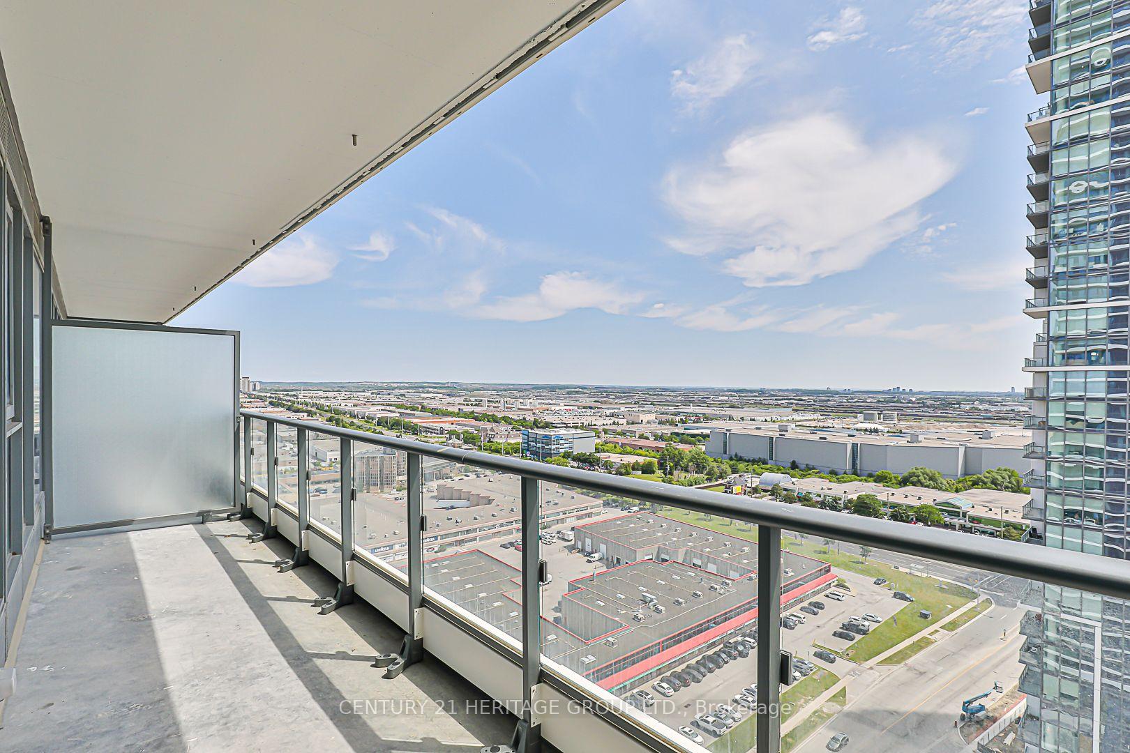 2 Bedrooms Condo at 950 PORTAGE,  Vaughan For sale