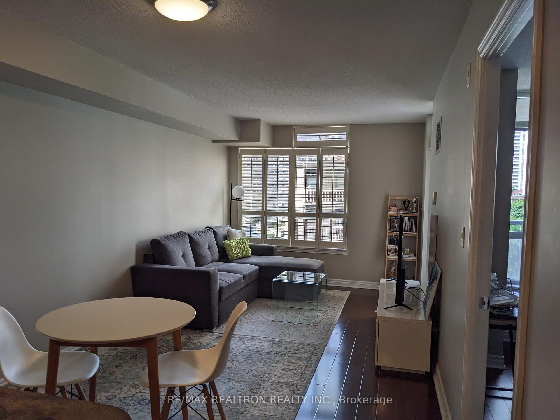 2 Bedrooms Condo at 225 Wellesley, Toronto For sale