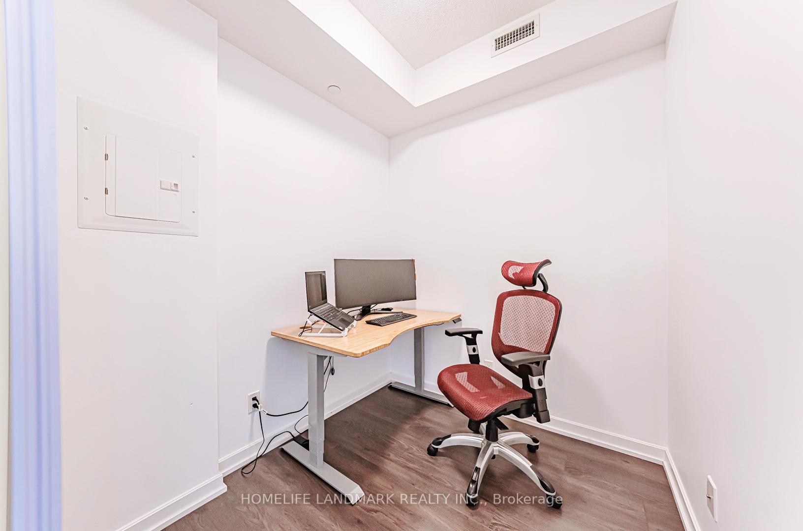 2 Bedrooms Condo at 56 Forest Manor, Toronto For sale
