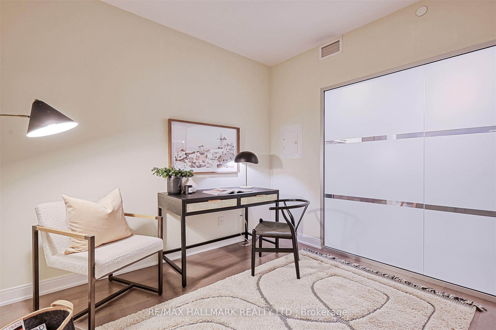 2 Bedrooms Condo at 55 Front, Toronto For sale