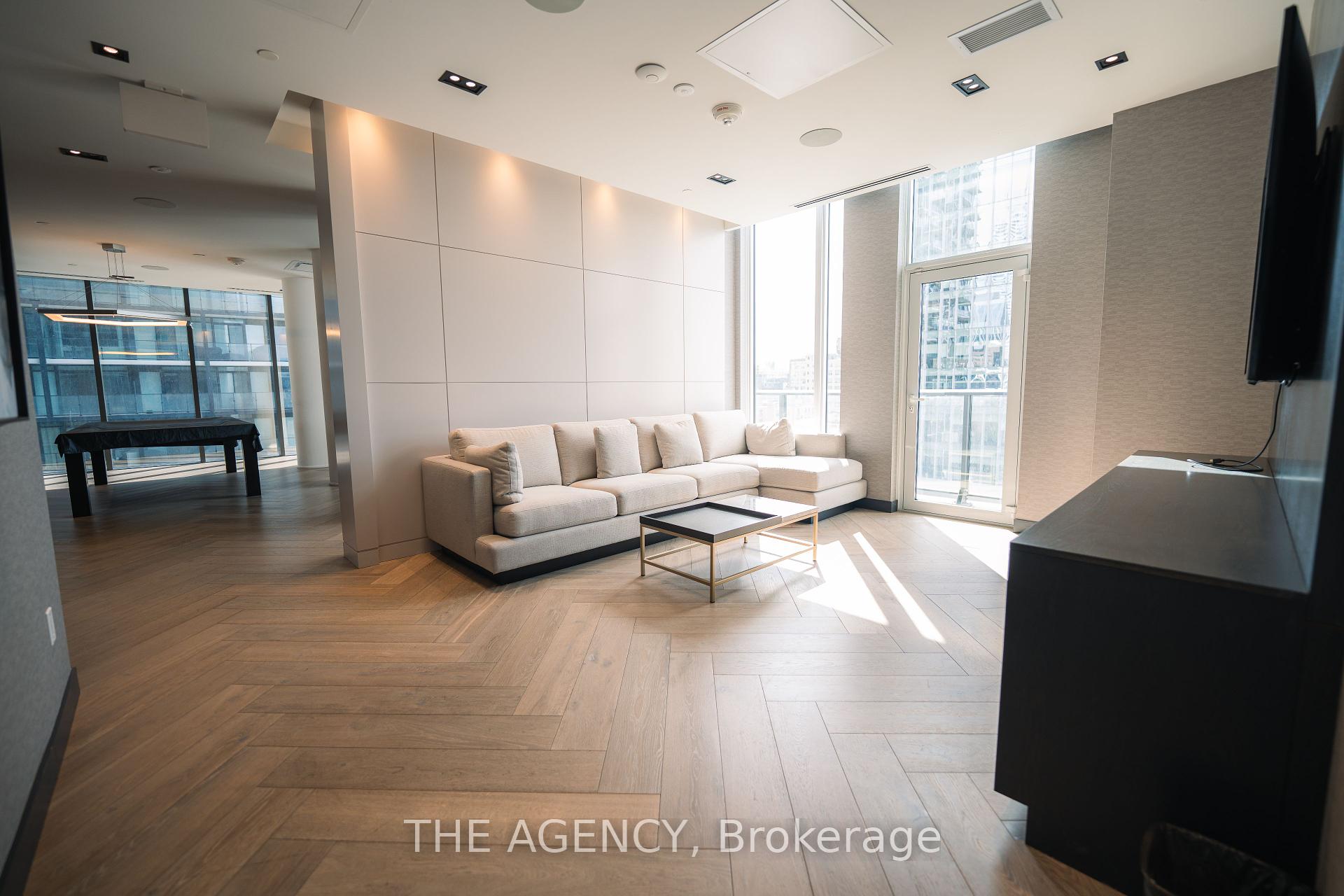 1 Bedroom Condo at 330 Richmond,  Toronto For sale