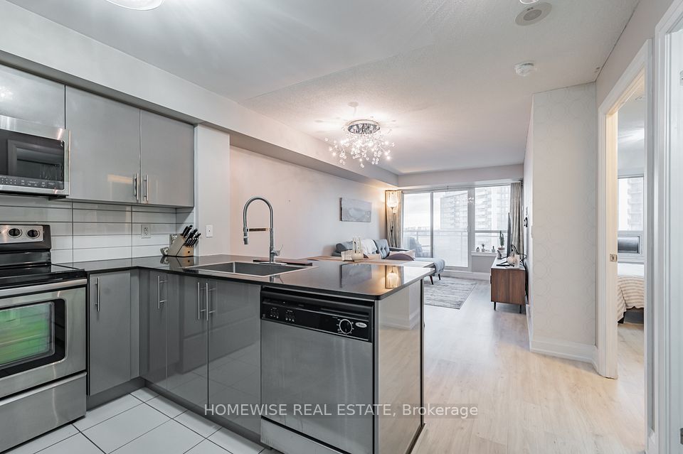1070 Sheppard