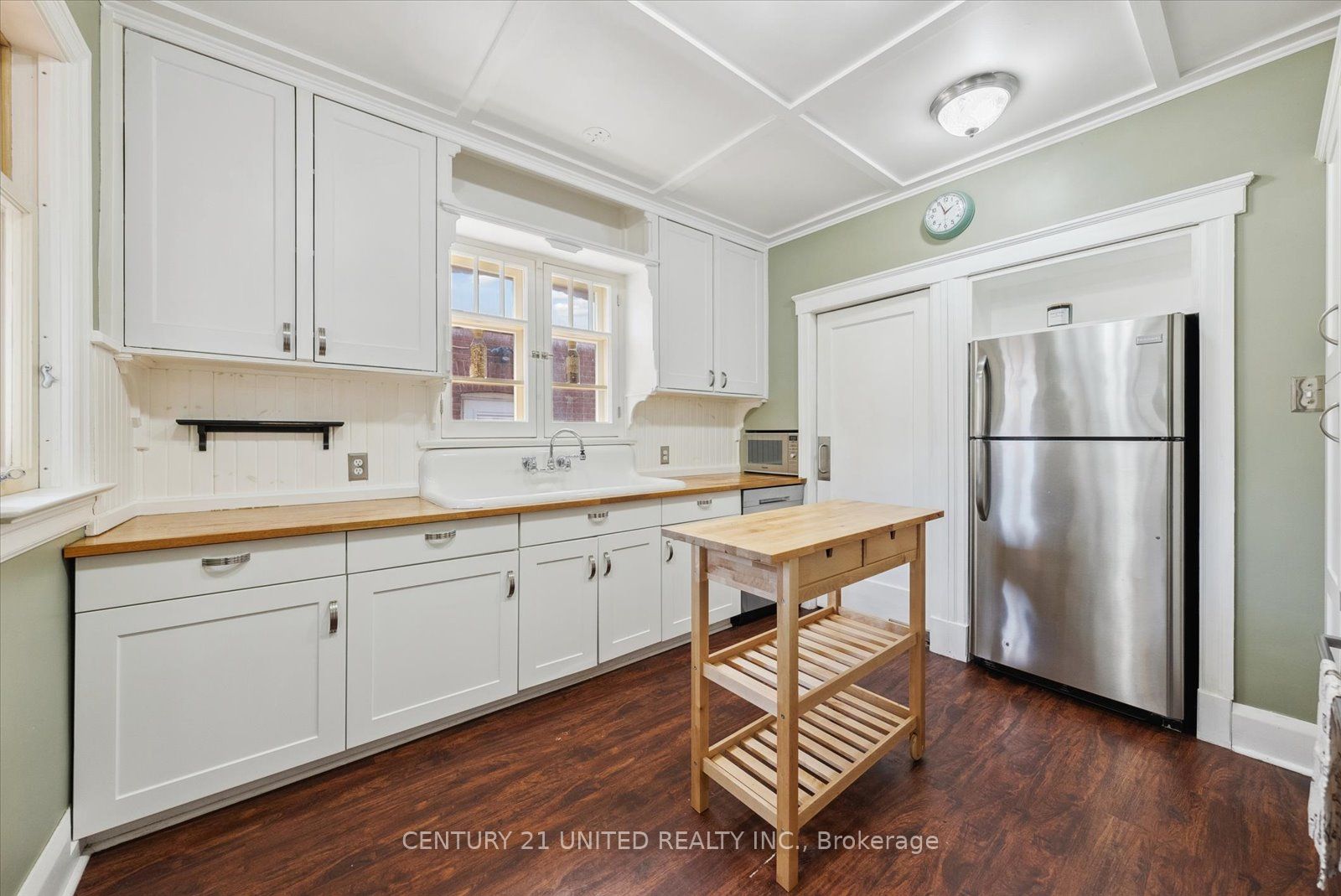 486 George Street, Peterborough Central, ON K9J 3E5