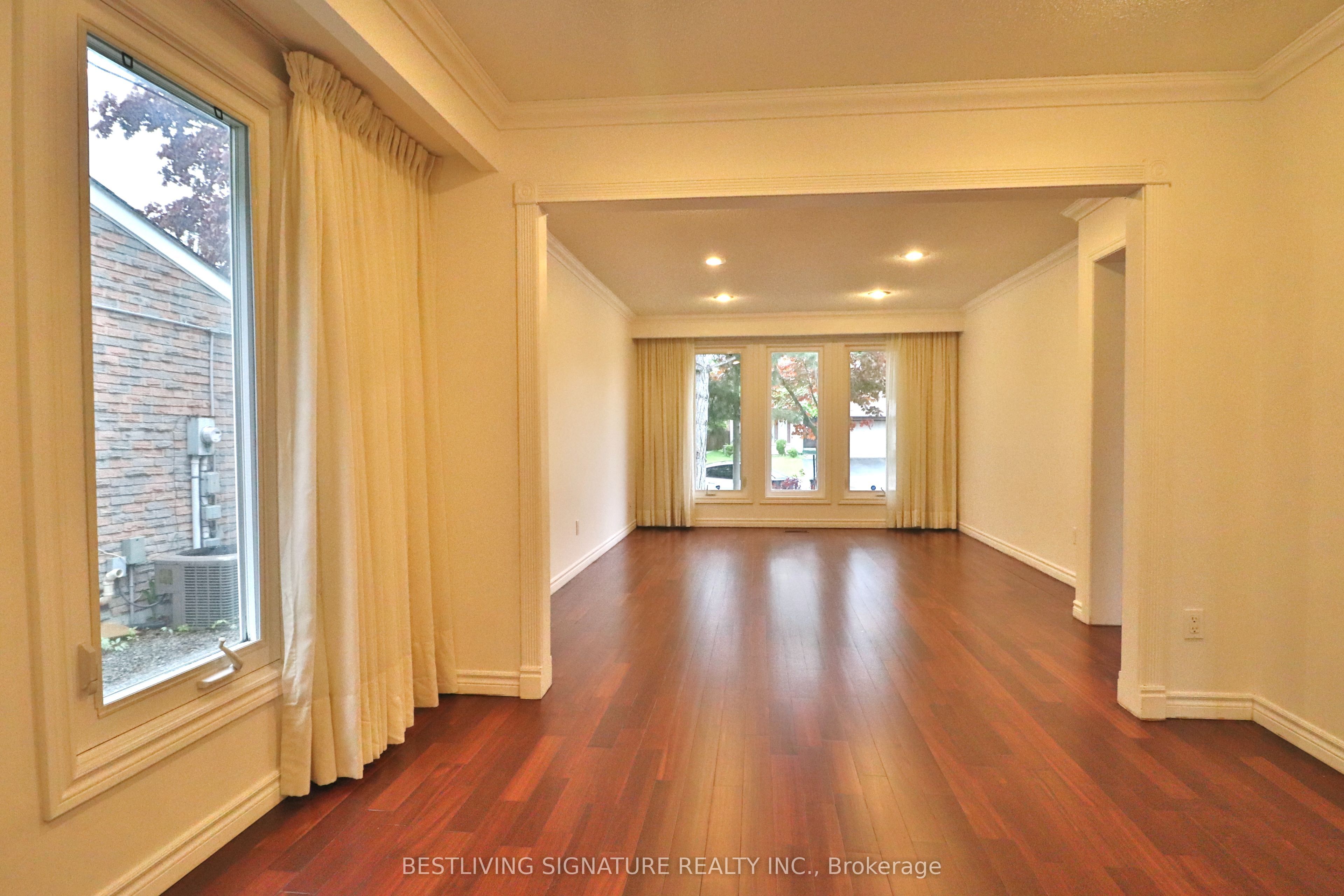 17 Eagle Point Road