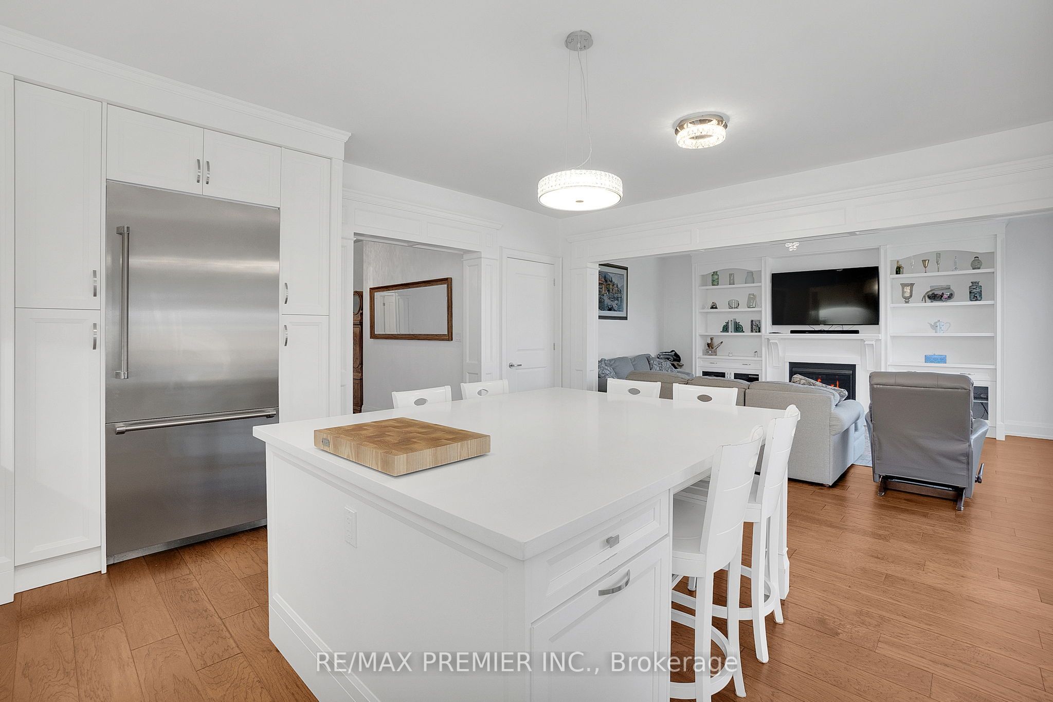 116 Torrey Pines Road