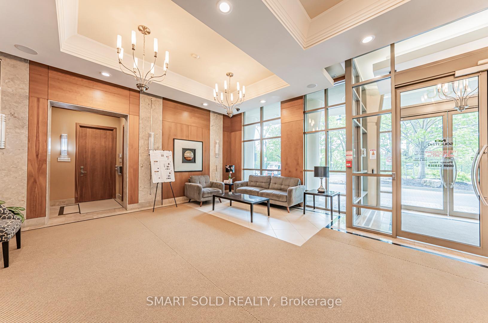 3 Bedrooms Condo at 238 Bonis, Toronto For sale