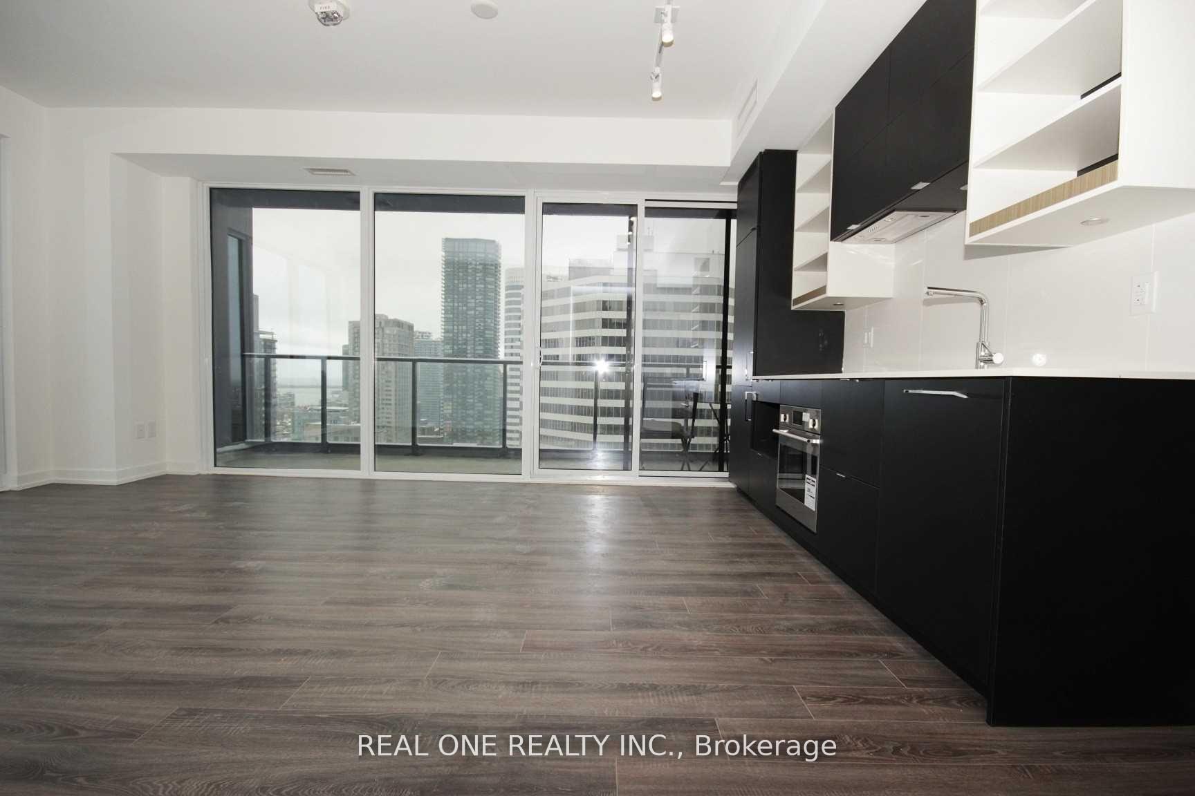 3 Bedrooms Condo at 20 Edward, Toronto For sale