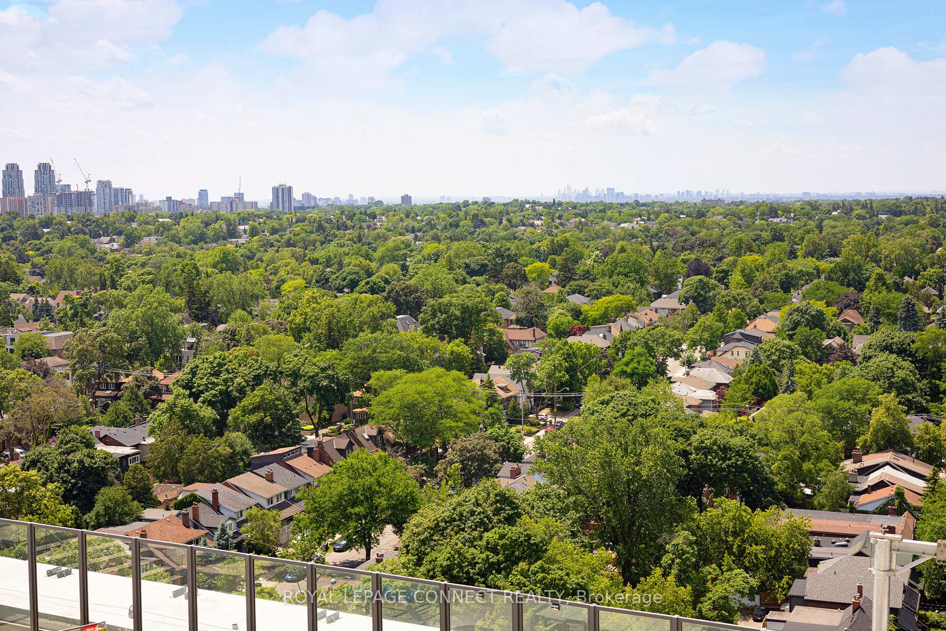 1 Bedroom Condo at 5 Soudan, Toronto For sale