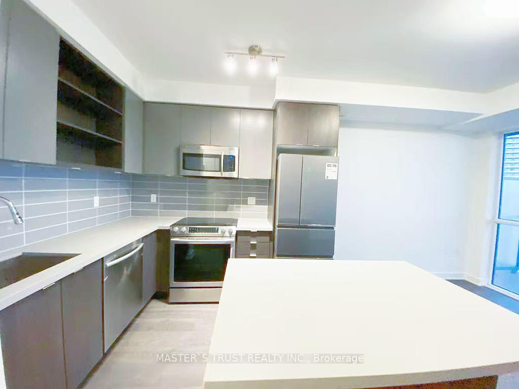 2 Bedrooms Condo at 4699 Glen Erin, Mississauga For sale