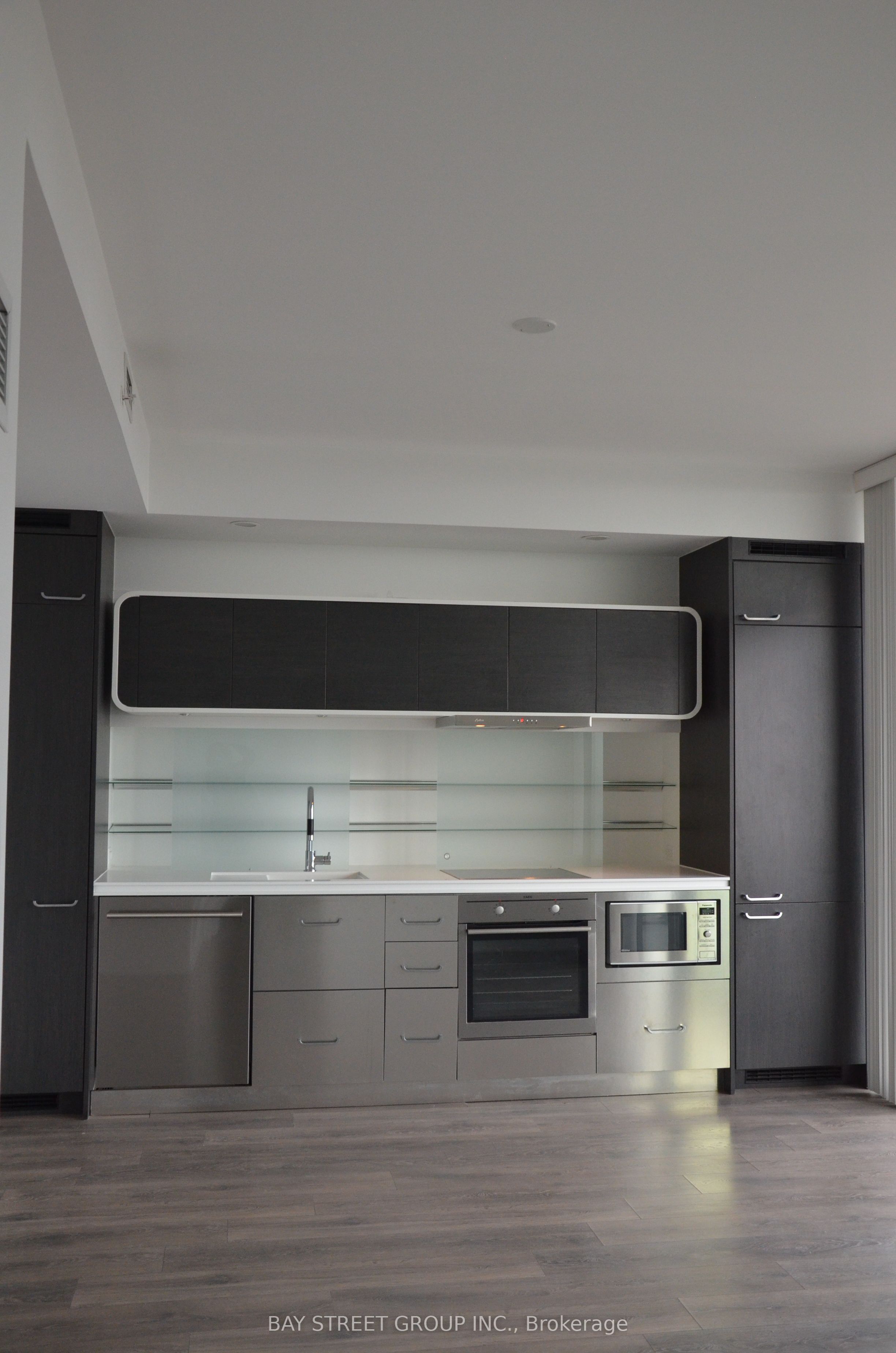 45 Charles Street E, #3511