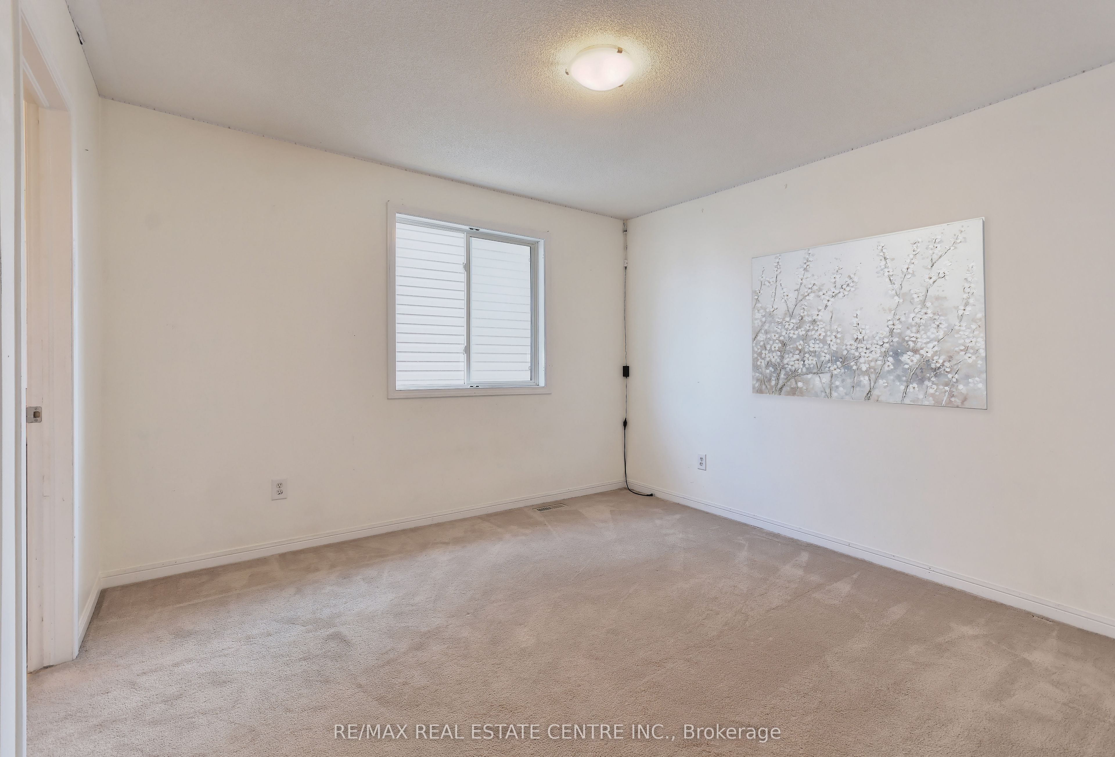 1399 Marshall Crescent