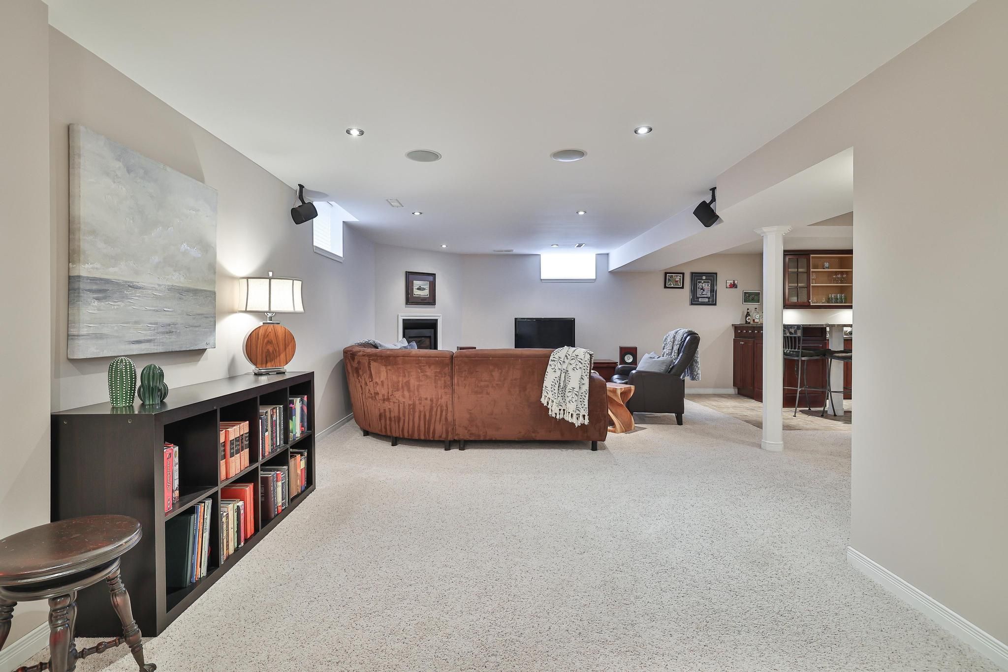 2048 Heatherwood Drive
