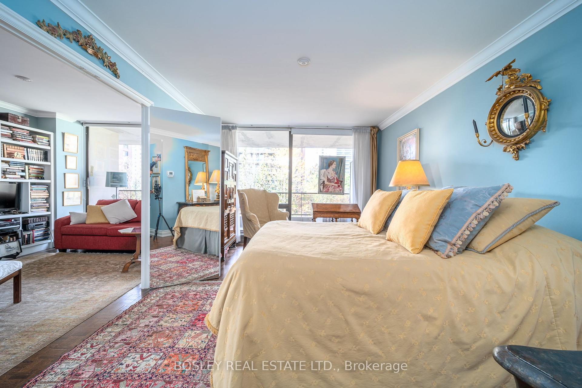 2 Bedrooms Condo at 20 Avoca, Toronto For sale