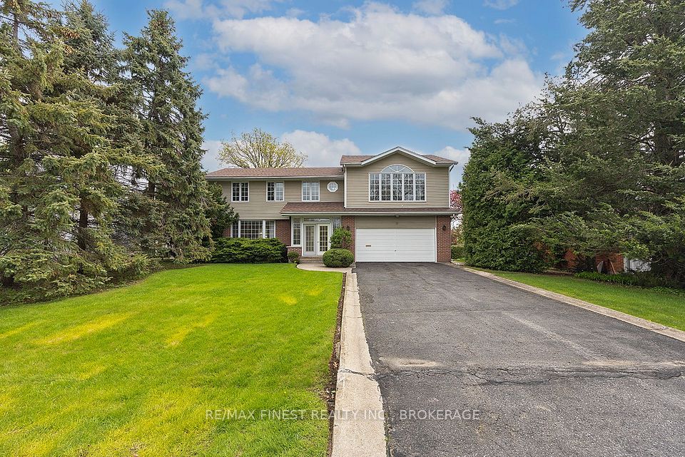 38 Lakeland Point Drive, Kingston, ON K7M 4E7