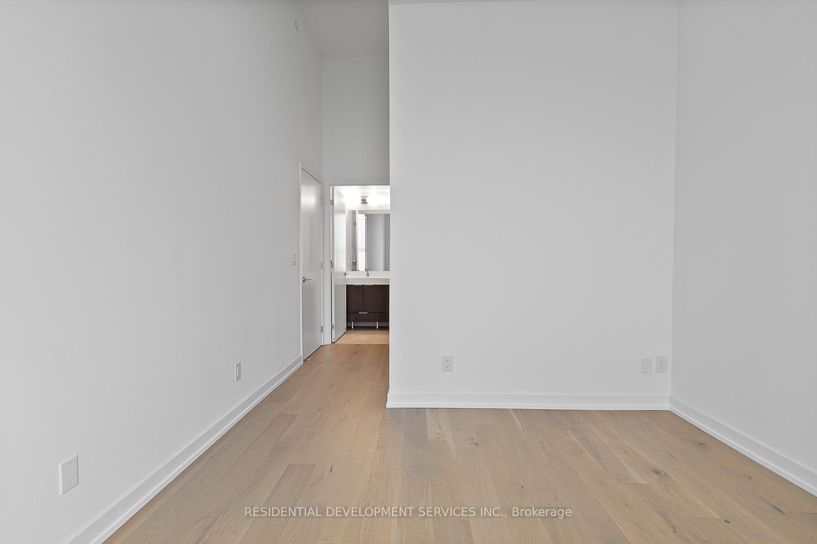 3 Bedrooms Condo at 3100 Keele,  Toronto For sale