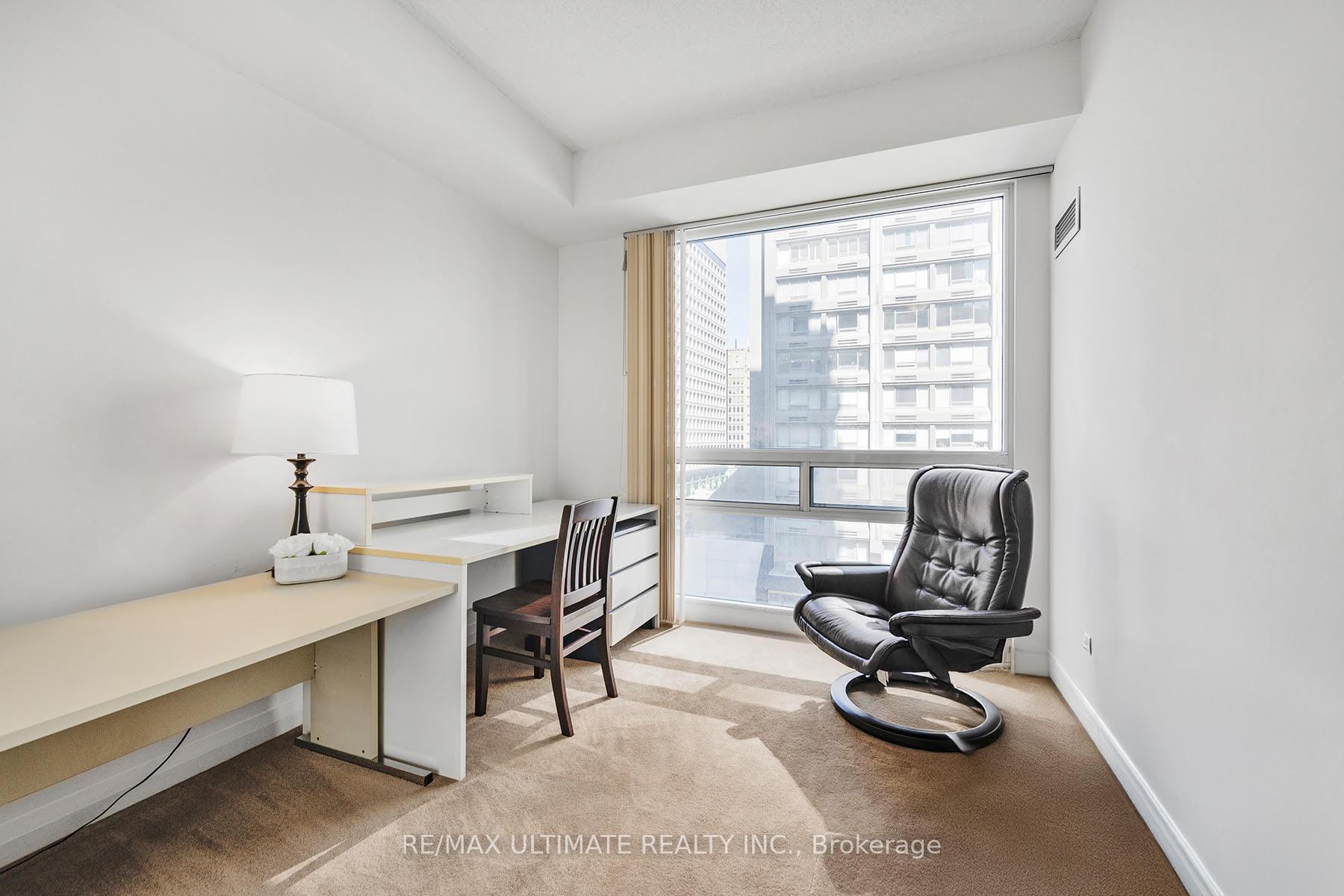 2 Bedrooms Condo at 1121 Bay, Toronto For sale