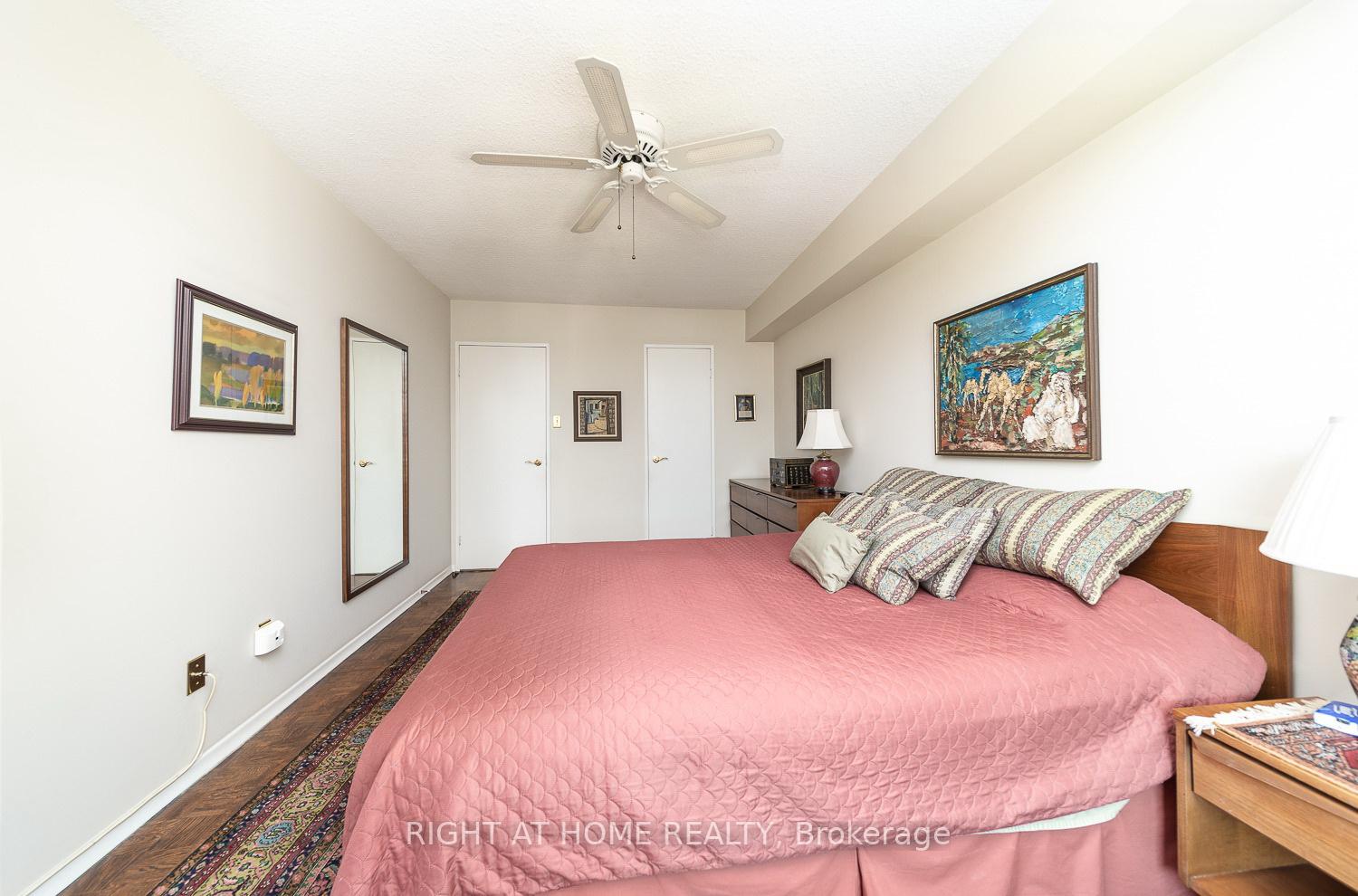 2 Bedrooms Condo at 296 Mill, Toronto For sale