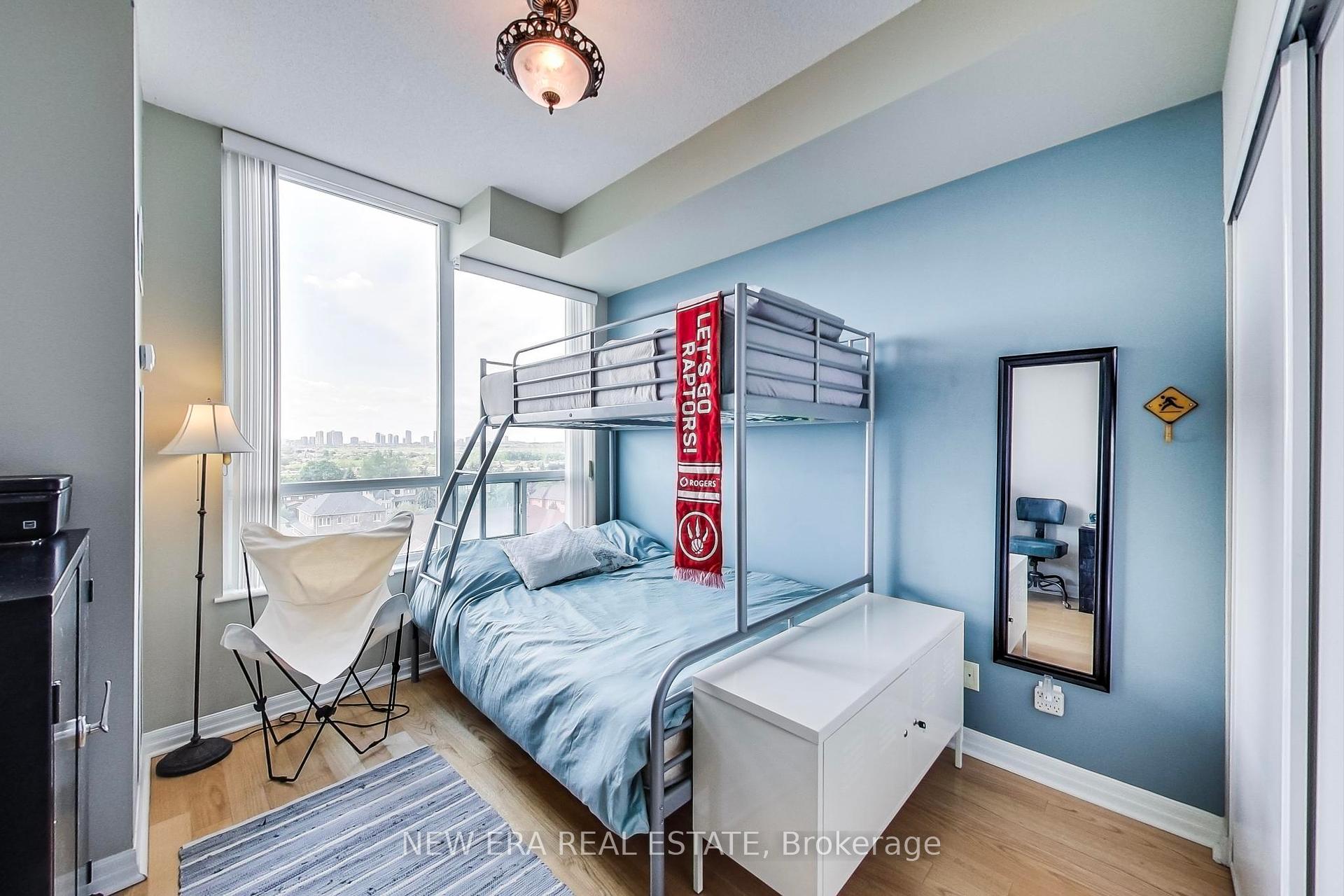 3 Bedrooms Condo at 1359 Rathburn, Mississauga For sale