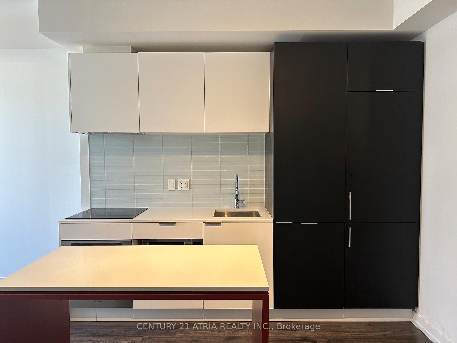 1 Bedroom Condo at 33 Helendale, Toronto For sale