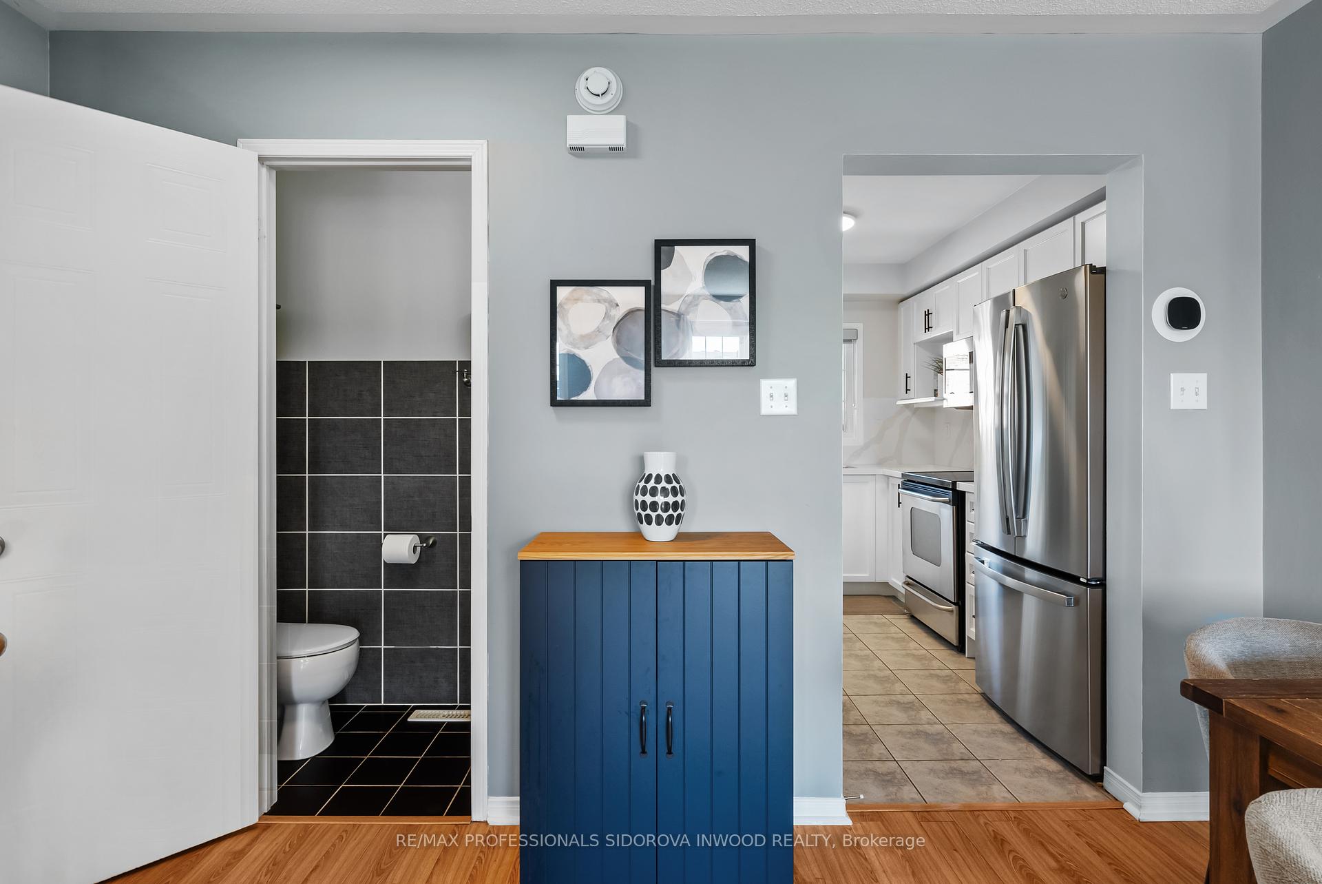 3 Bedrooms Condo at 130 Brickworks, Toronto For sale