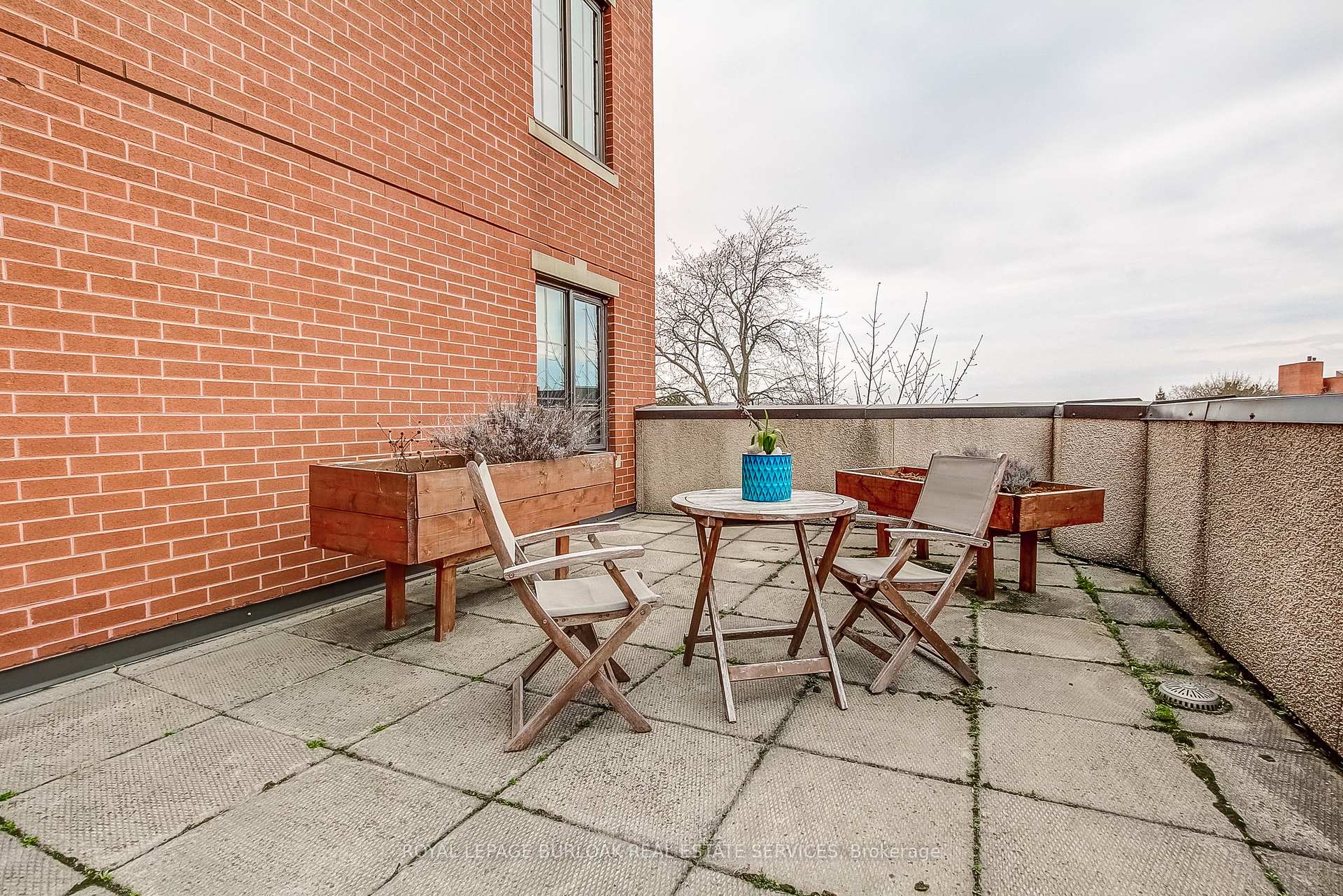1 Bedroom Condo at 47 Caroline,  Hamilton For sale