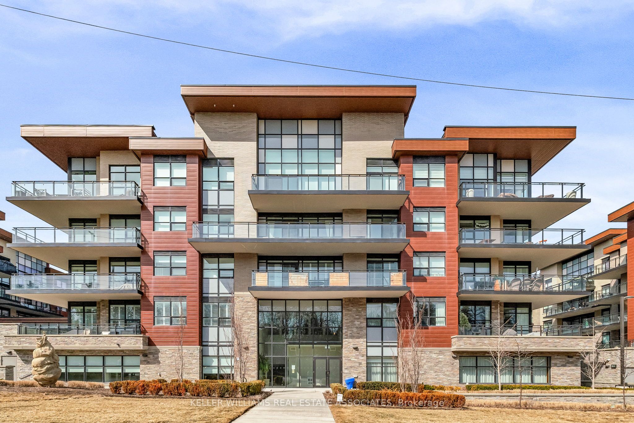 1575 Lakeshore Road W, #231