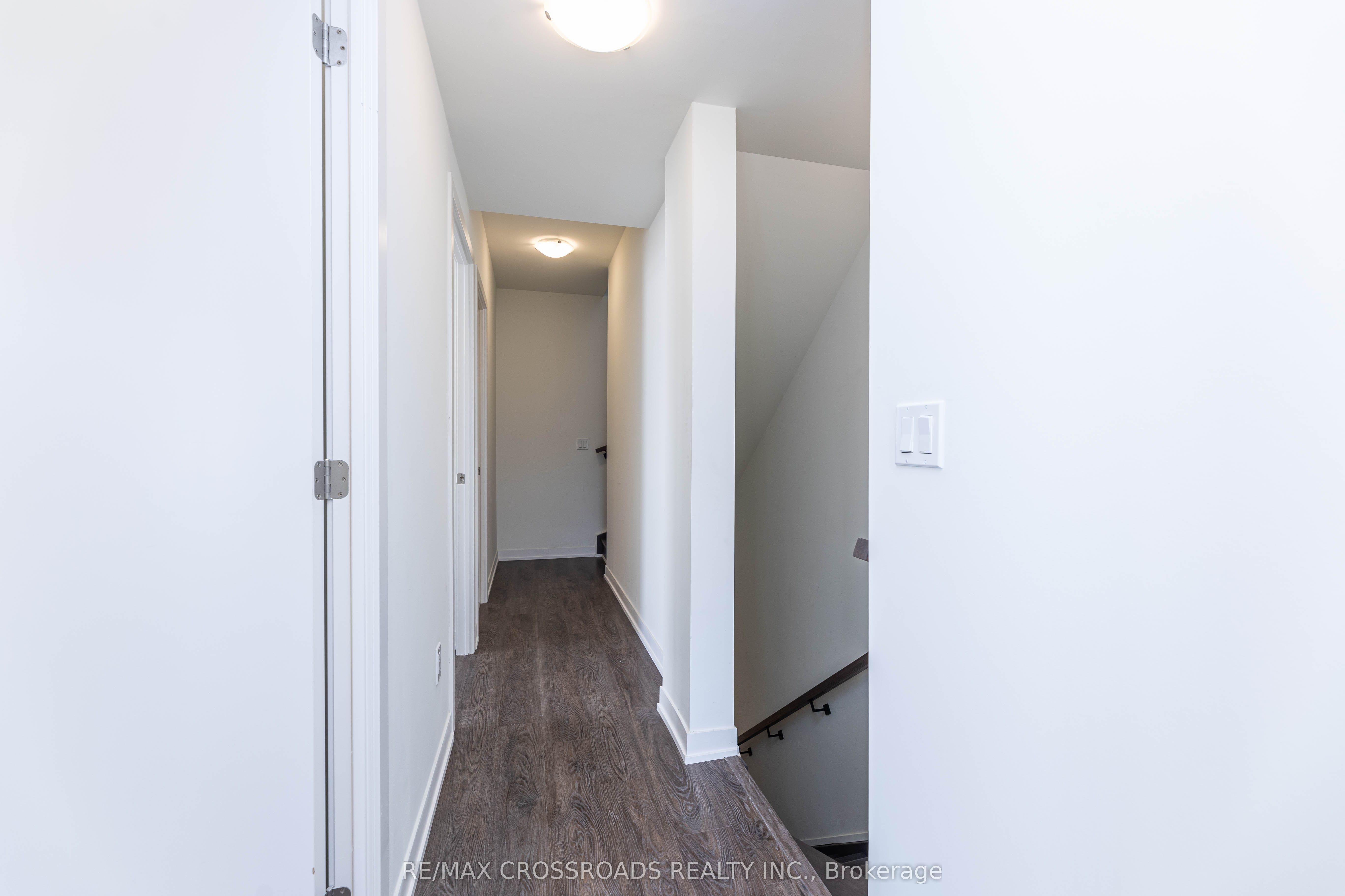 10 David Eyer Road E, #1203