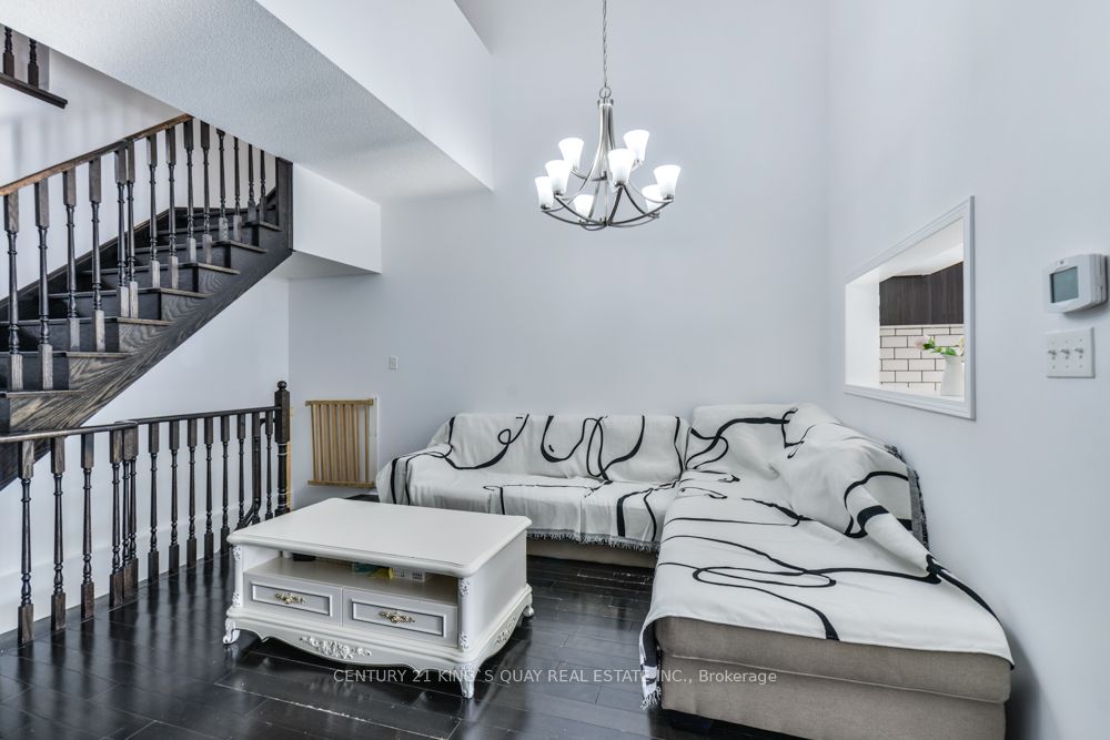 89 D'amato Crescent
