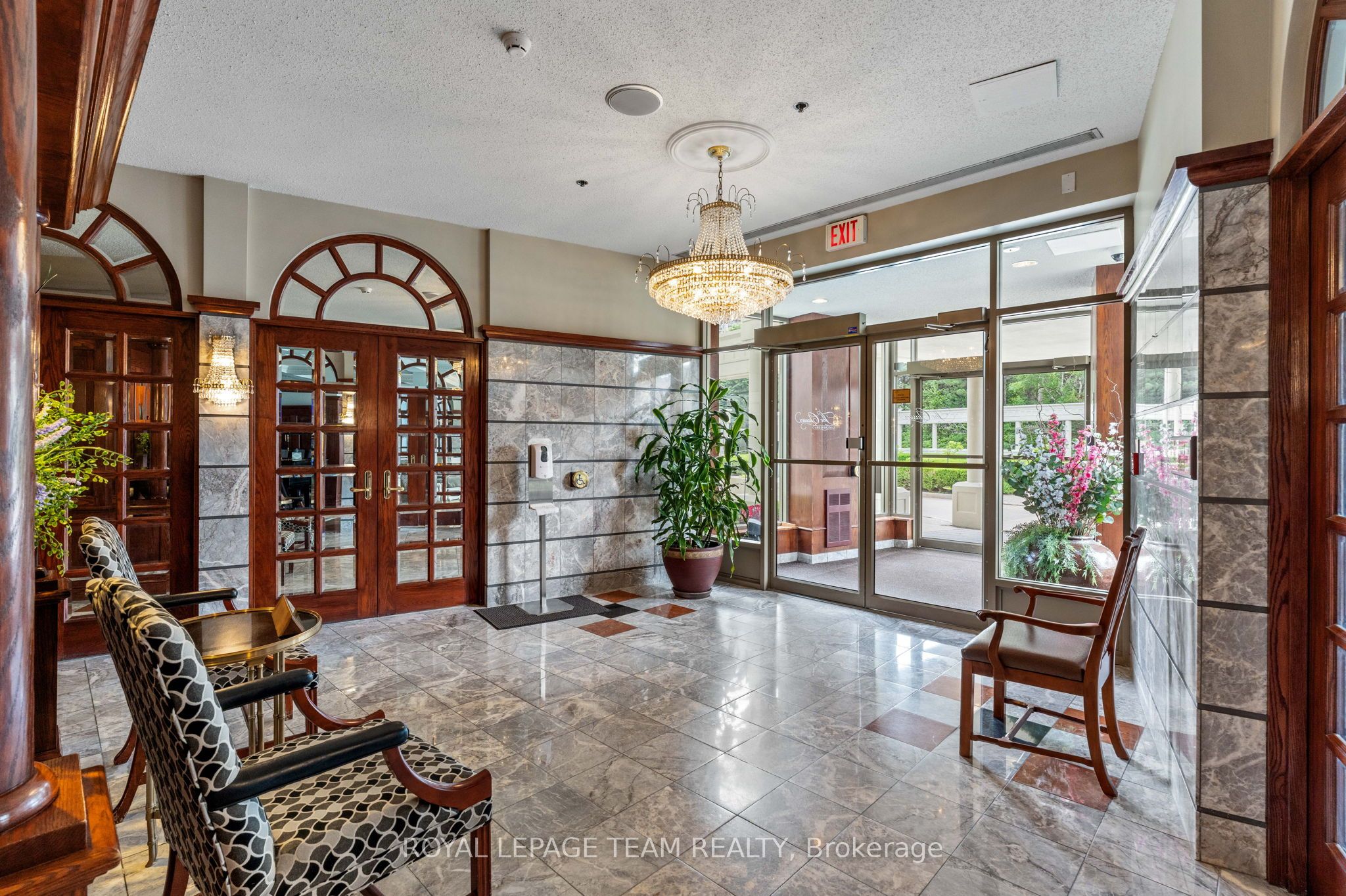 1480 Riverside Drive, #407