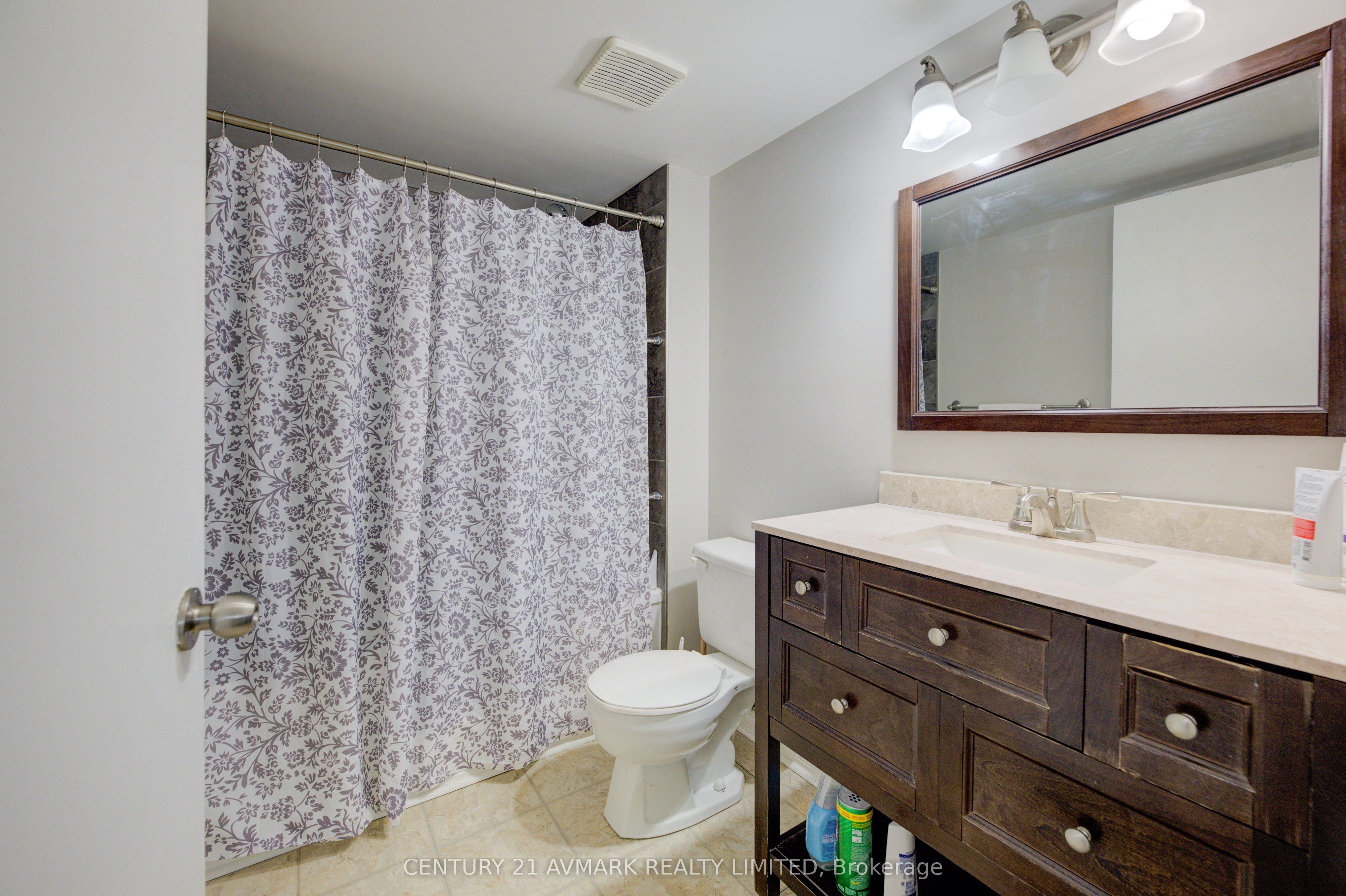 78 Roehampton Avenue, #205