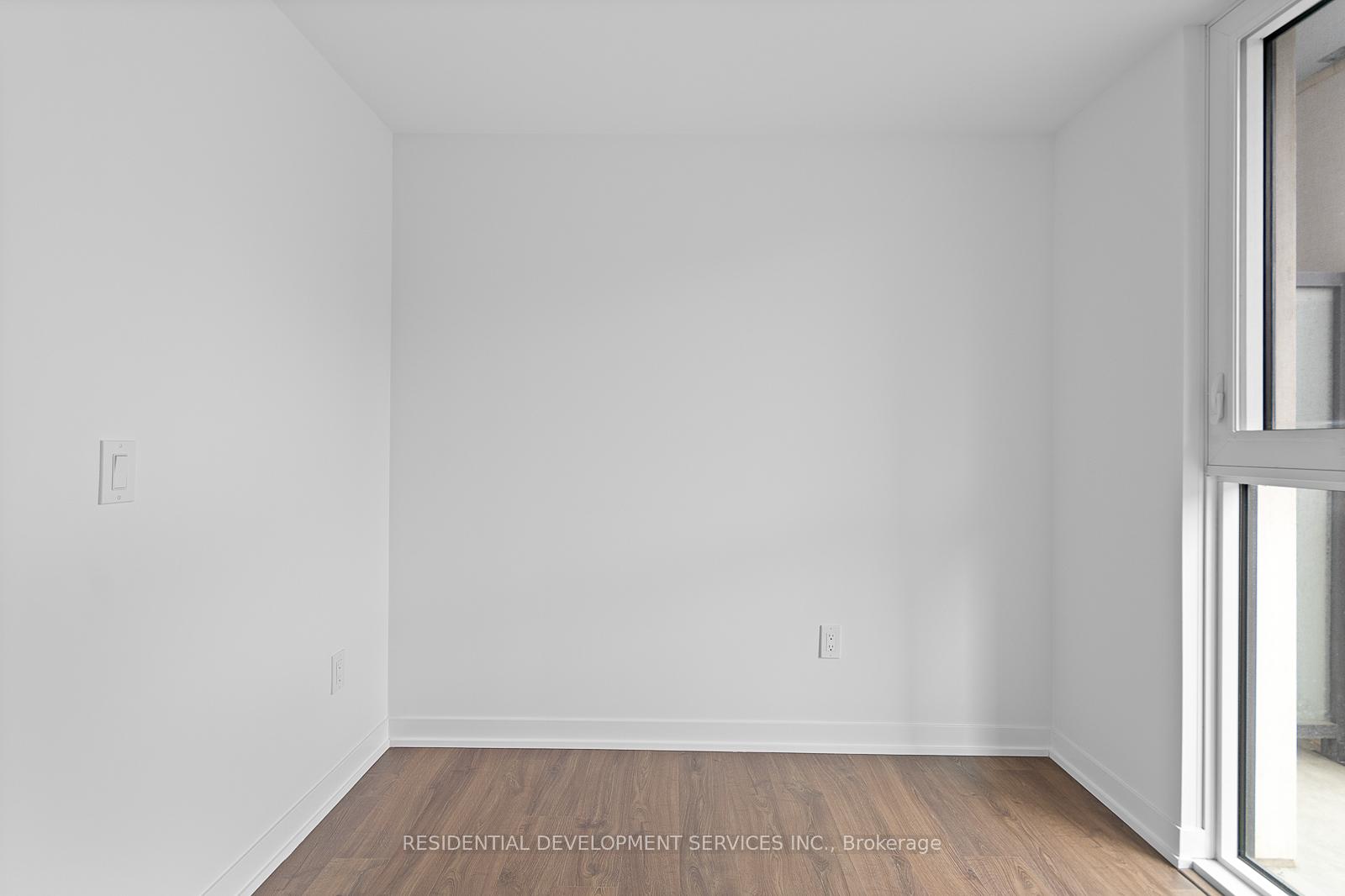 3 Bedrooms Condo at 500 Wilson,  Toronto For sale