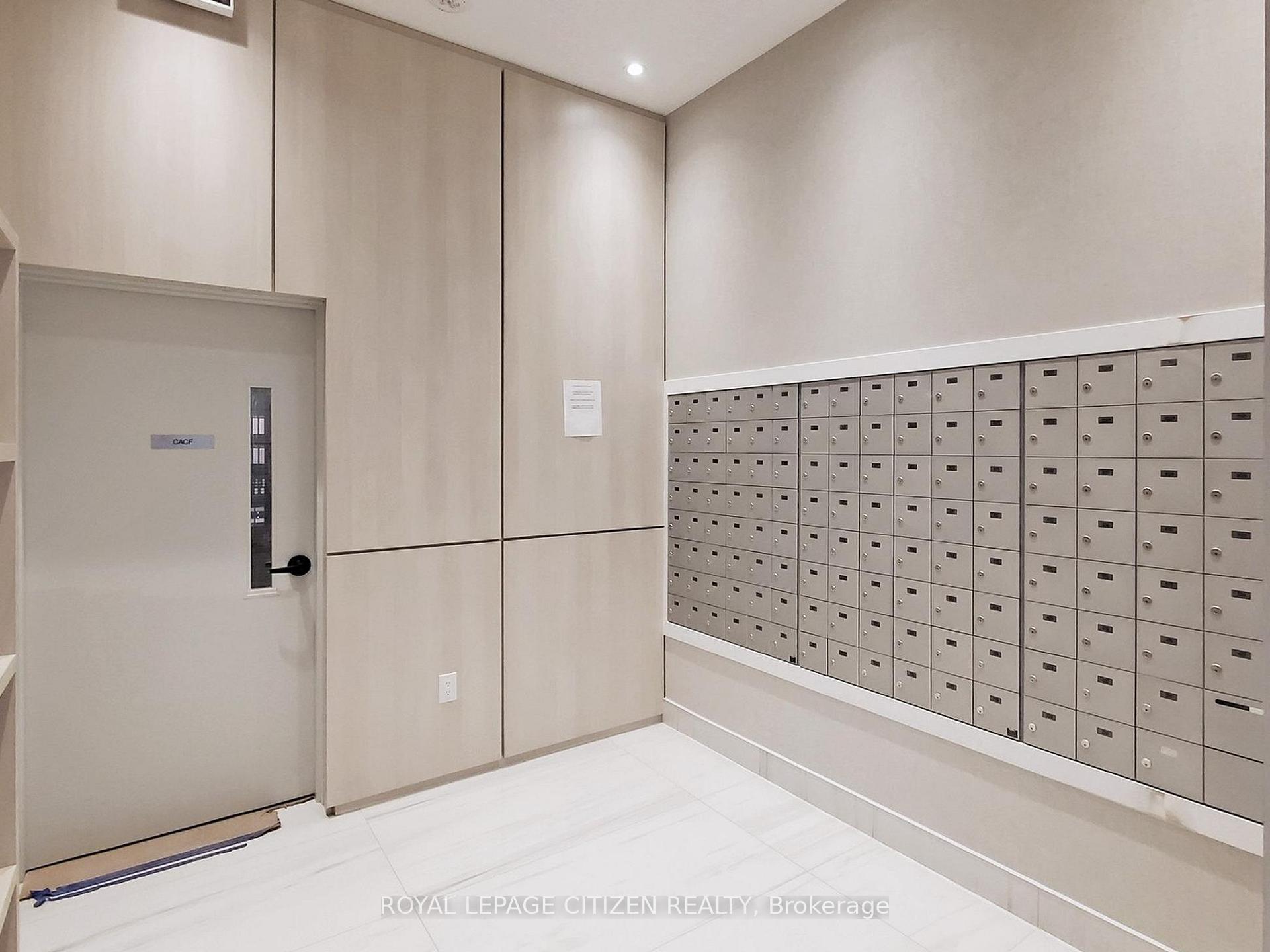 2 Bedrooms Condo at 1063 DOUGLAS MCCURDY COMM, Mississauga For sale