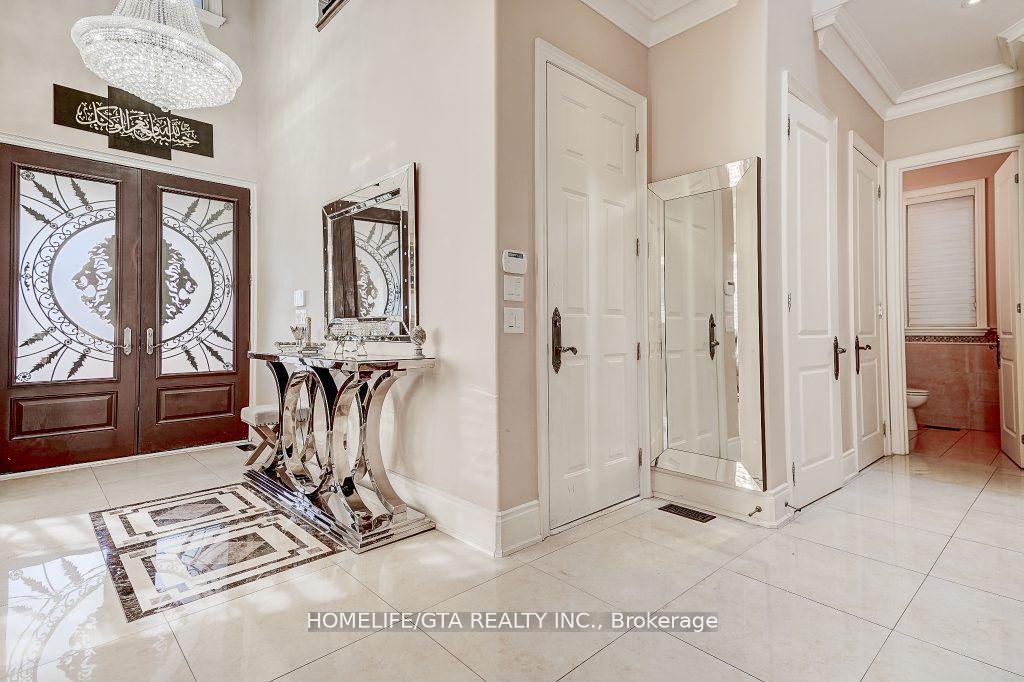 1 Gordon Avenue, Toronto, ON M1S 1A6