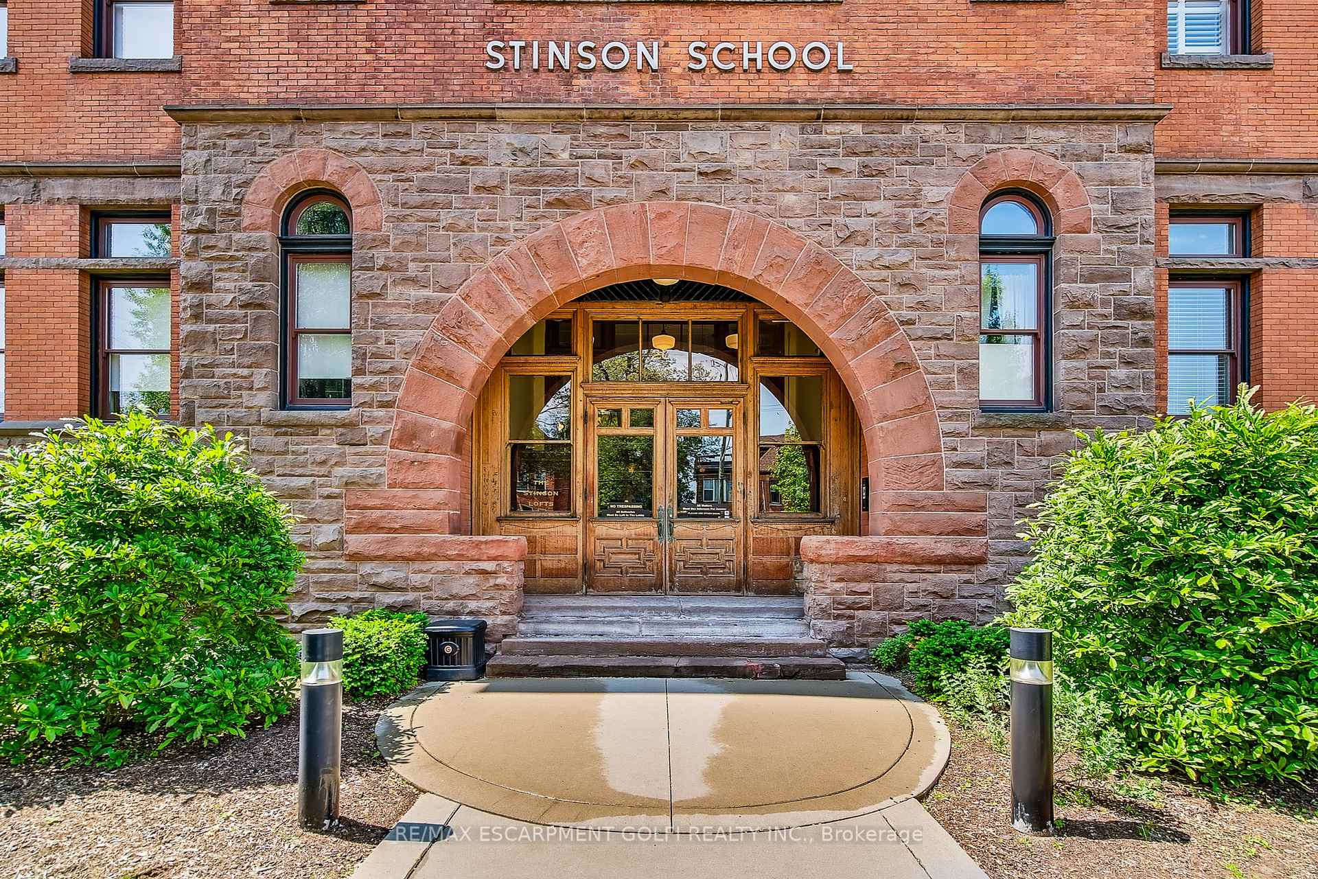 1 Bedroom Condo at 200 STINSON, Hamilton For sale