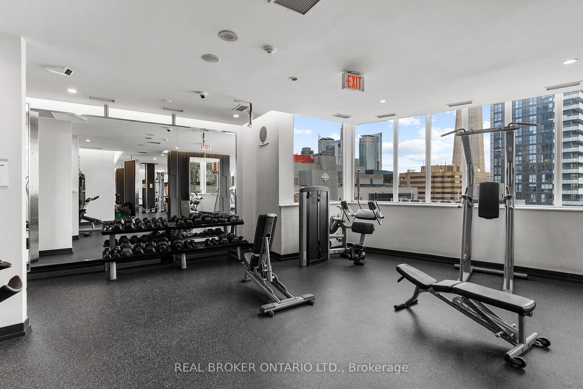 2 Bedrooms Condo at 250 Wellington,  Toronto For sale