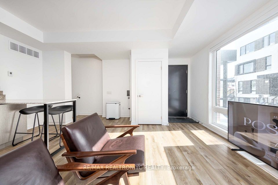 #6 - 40 Ed Clark Gardens Boulevard, Toronto, ON M6N 0B5
