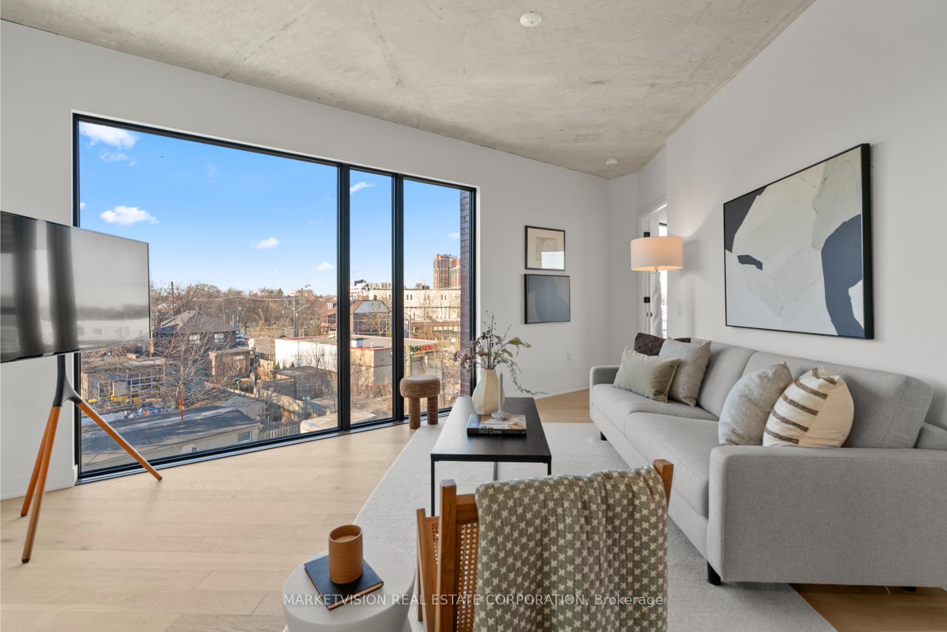 4 Bedrooms Condo at 2625 Dundas,  Toronto For sale