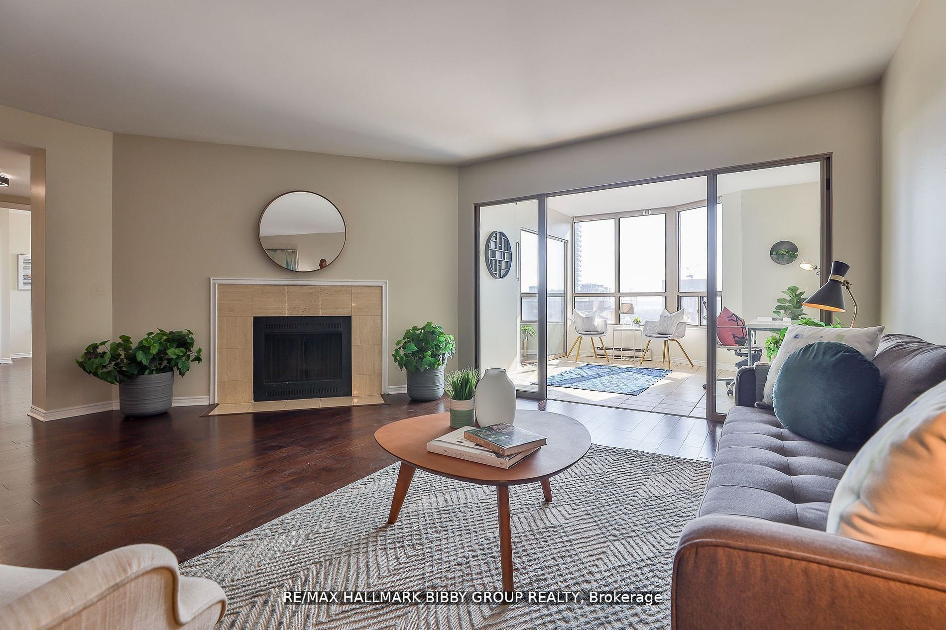 160 Frederick Street, #803