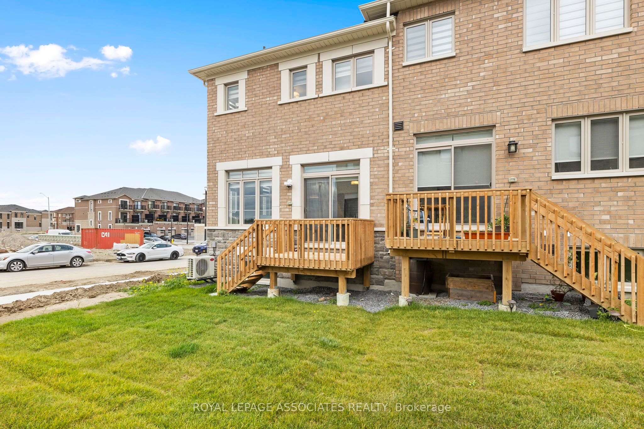 941 Grosbeak Trail