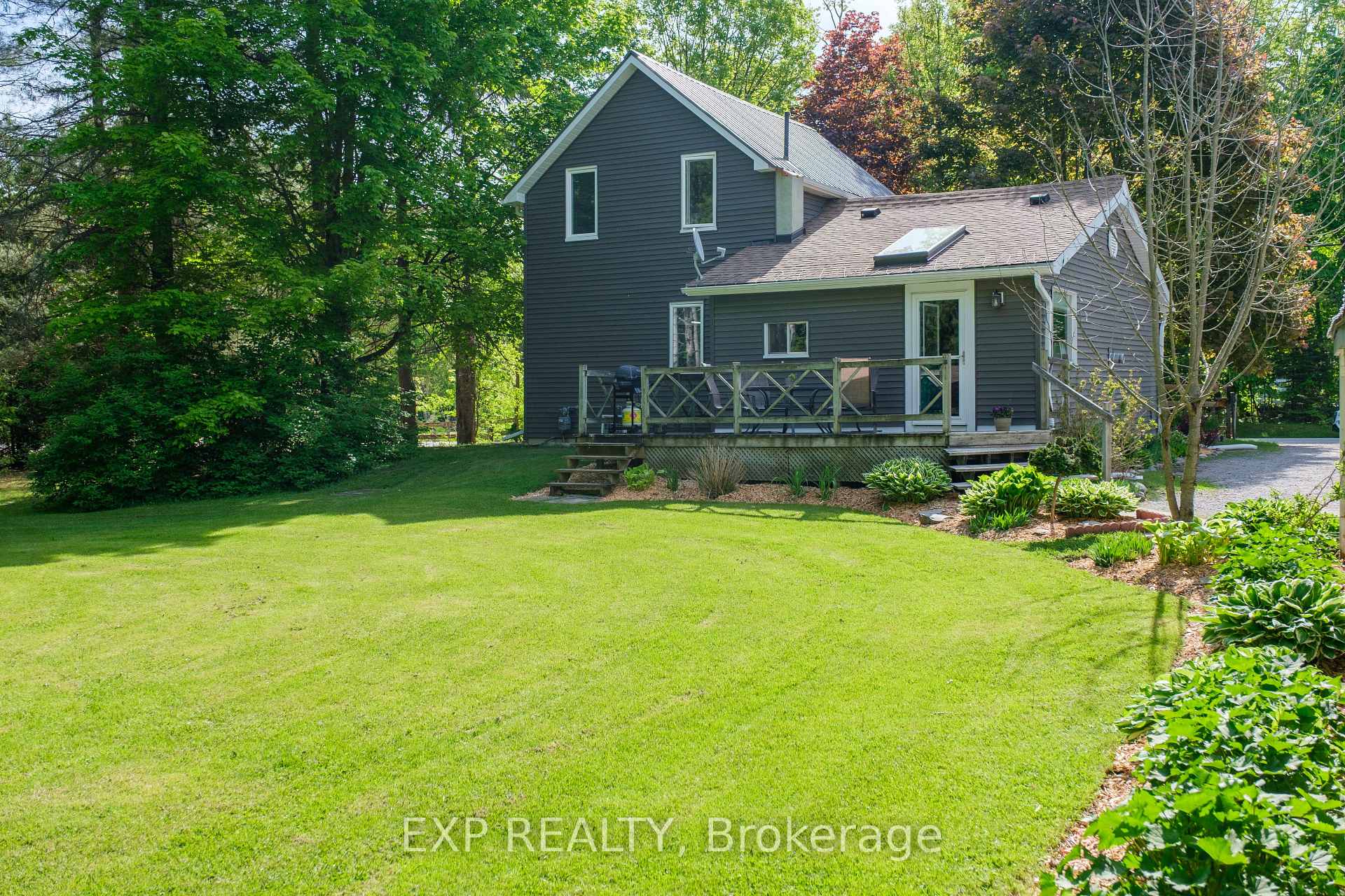 72 Station Road, Georgina, ON L0E 1N0