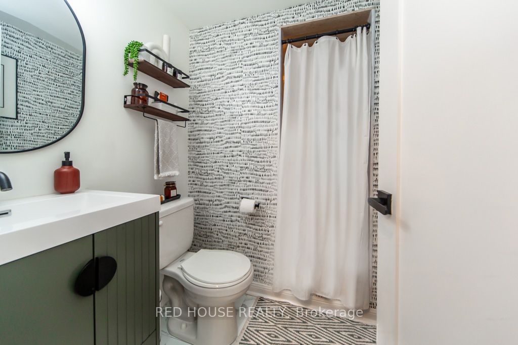 33 Canniff Street, #714